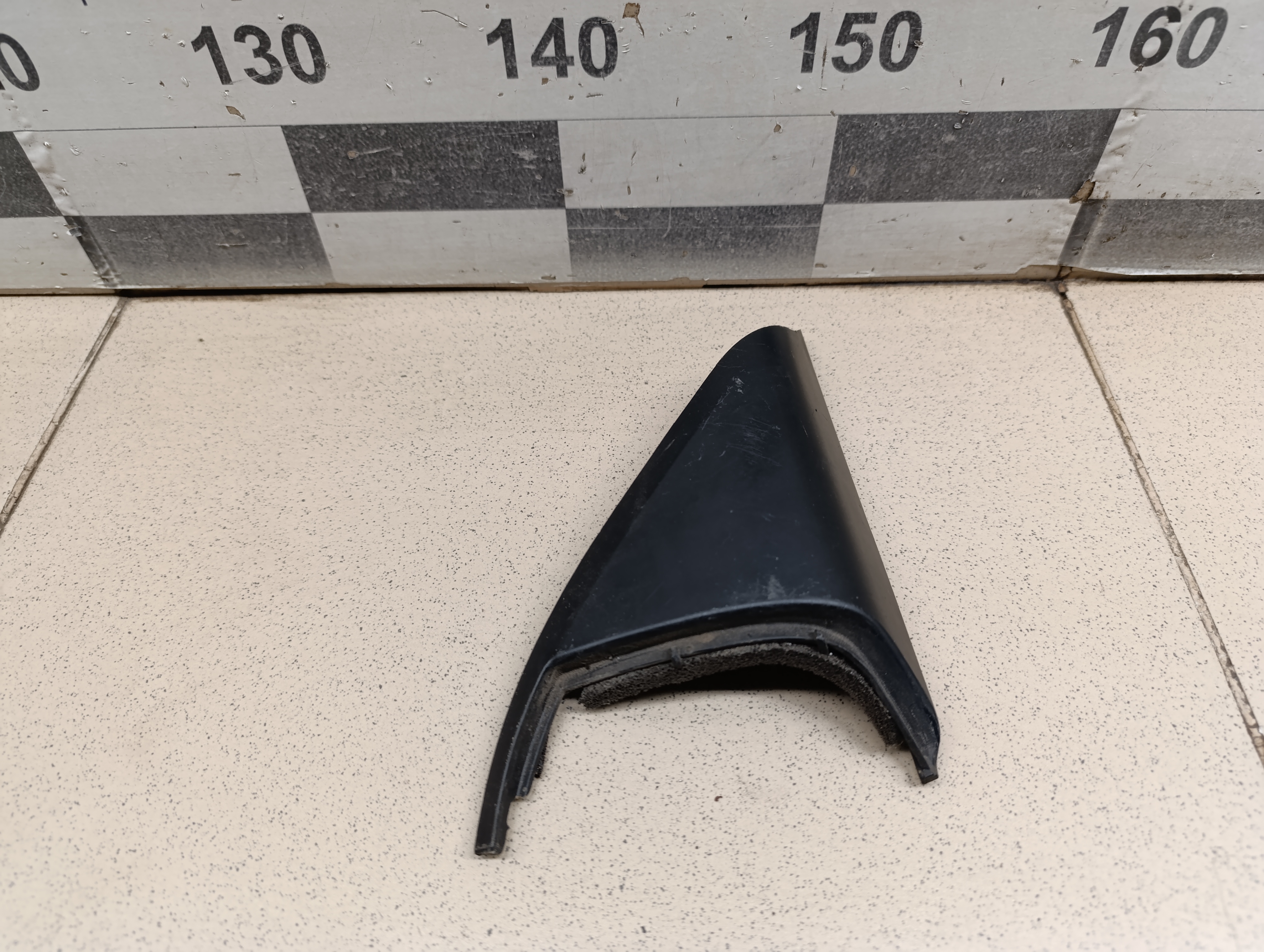 Крышка зеркала внутренняя правая Porsche Cayenne 2003-2010