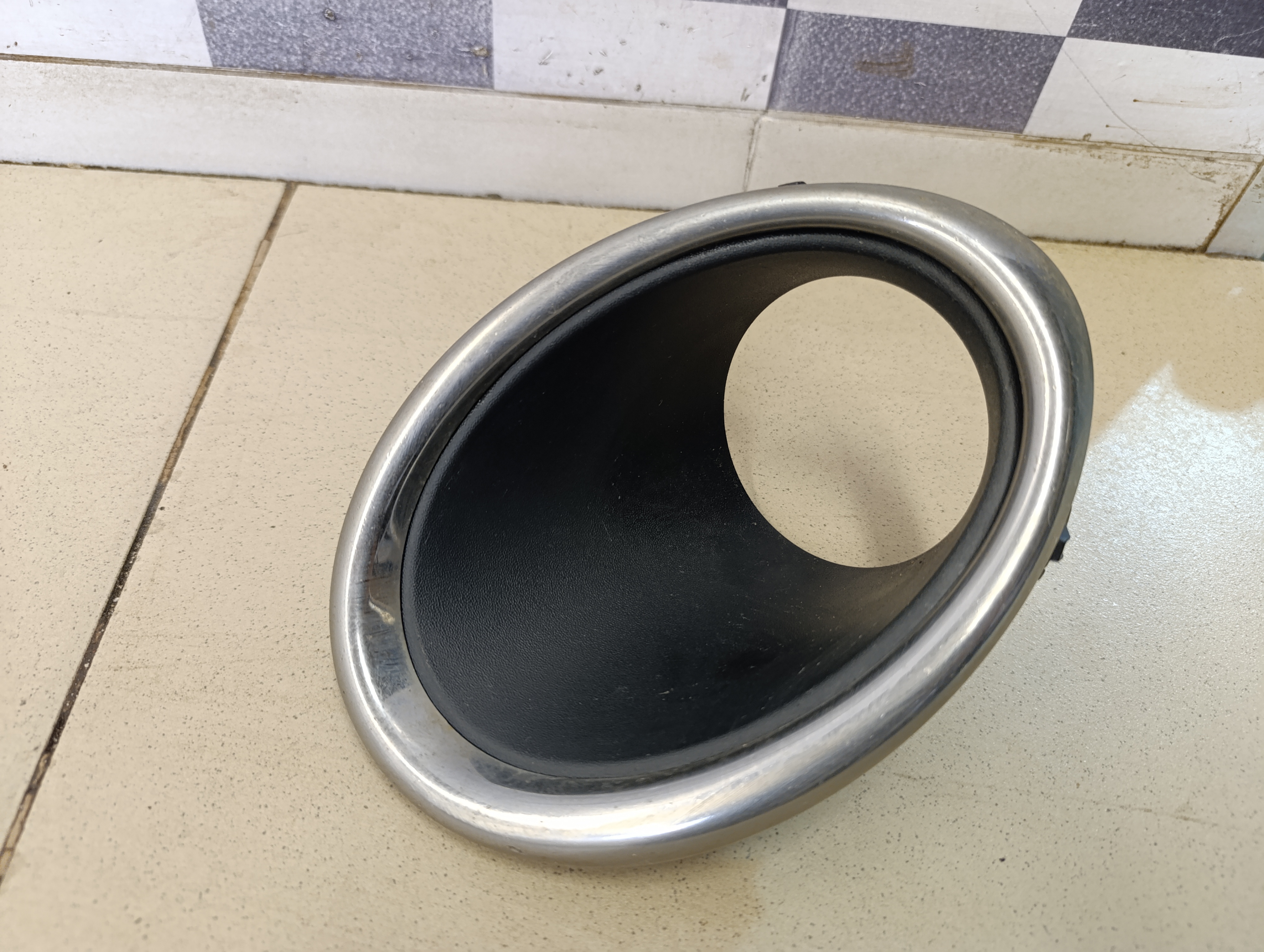 Рамка противотуманой фары правой NISSAN Qashqai (J11) 2014>