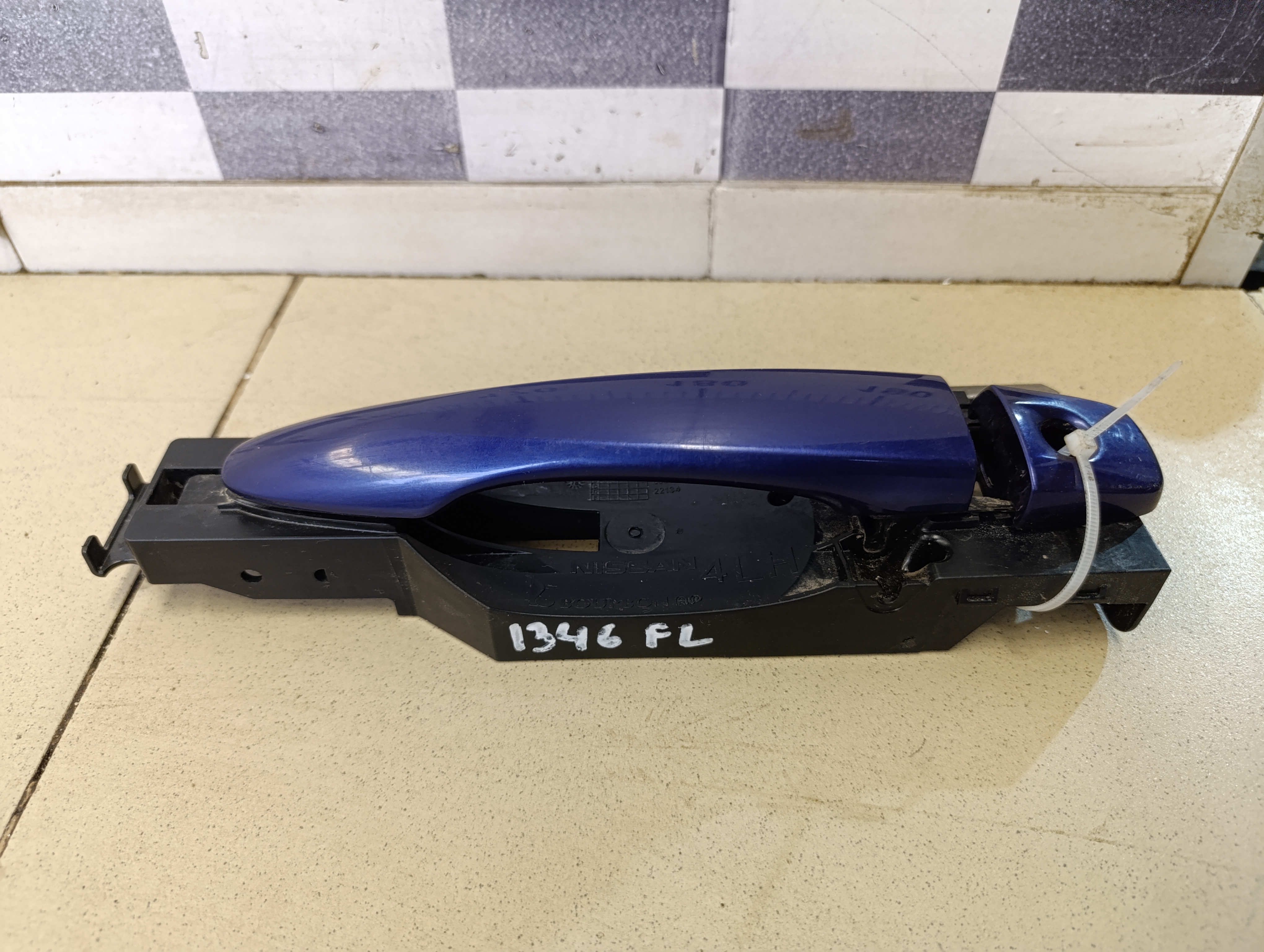 Кронштейн ручки NISSAN Qashqai (J11) 2014>