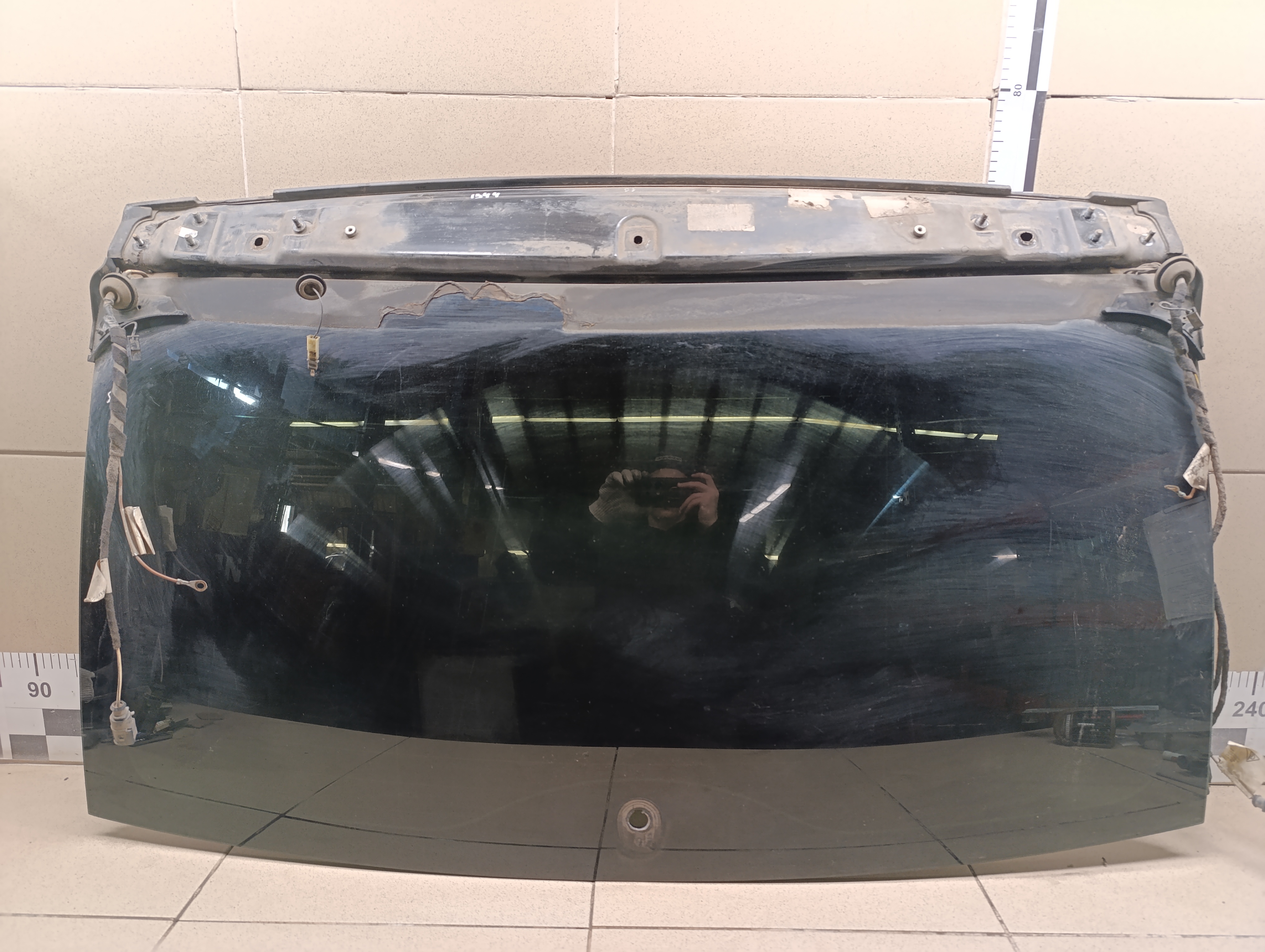 Стекло двери багажника Porsche Cayenne 2003-2010