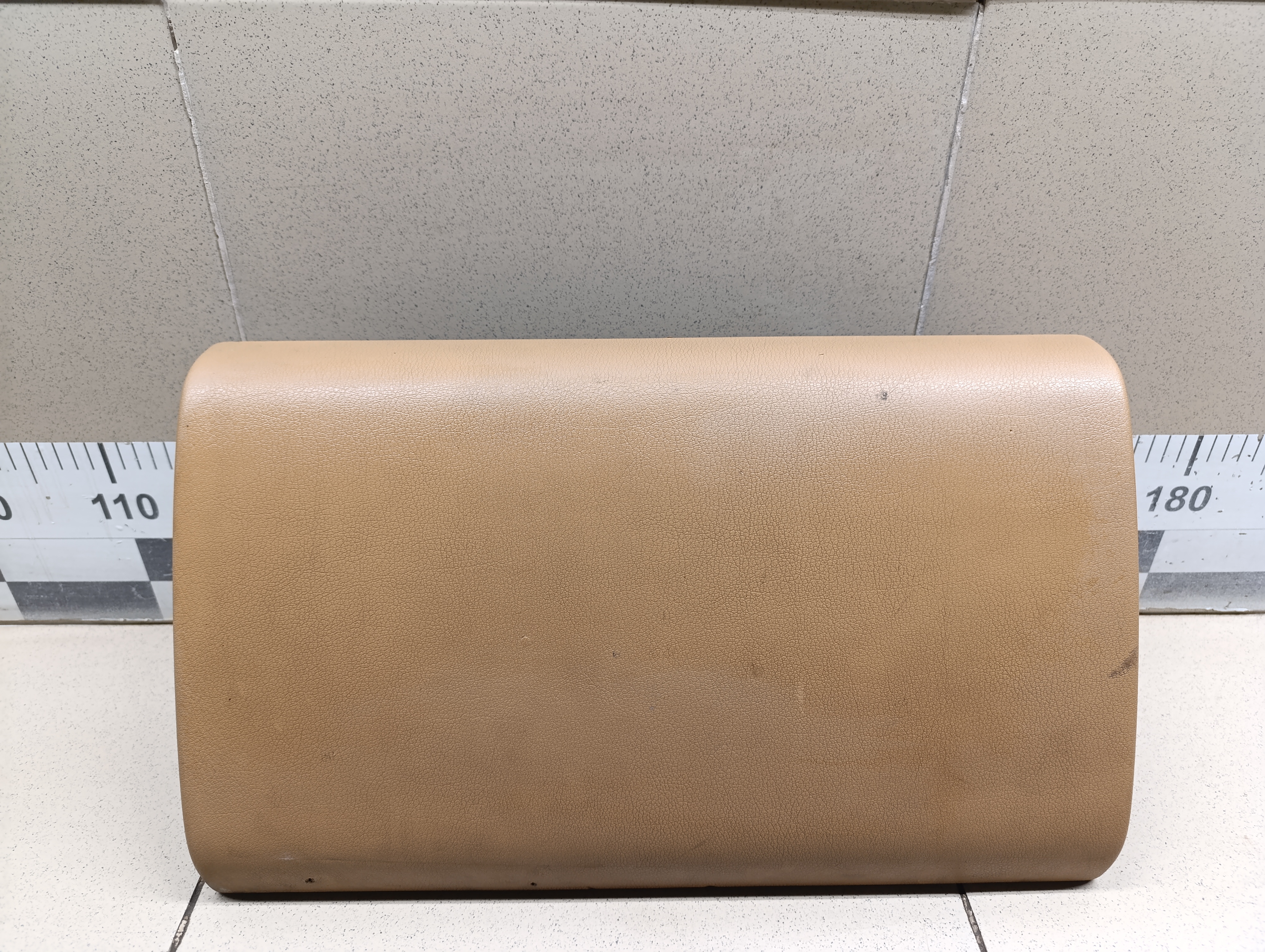 Крышка (дверца) бардачка Porsche Cayenne 2003-2010