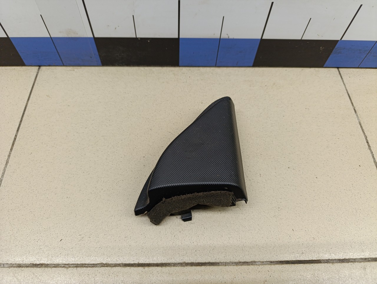 Крышка зеркала внутренняя правая TOYOTA Corolla E12 2001-2006