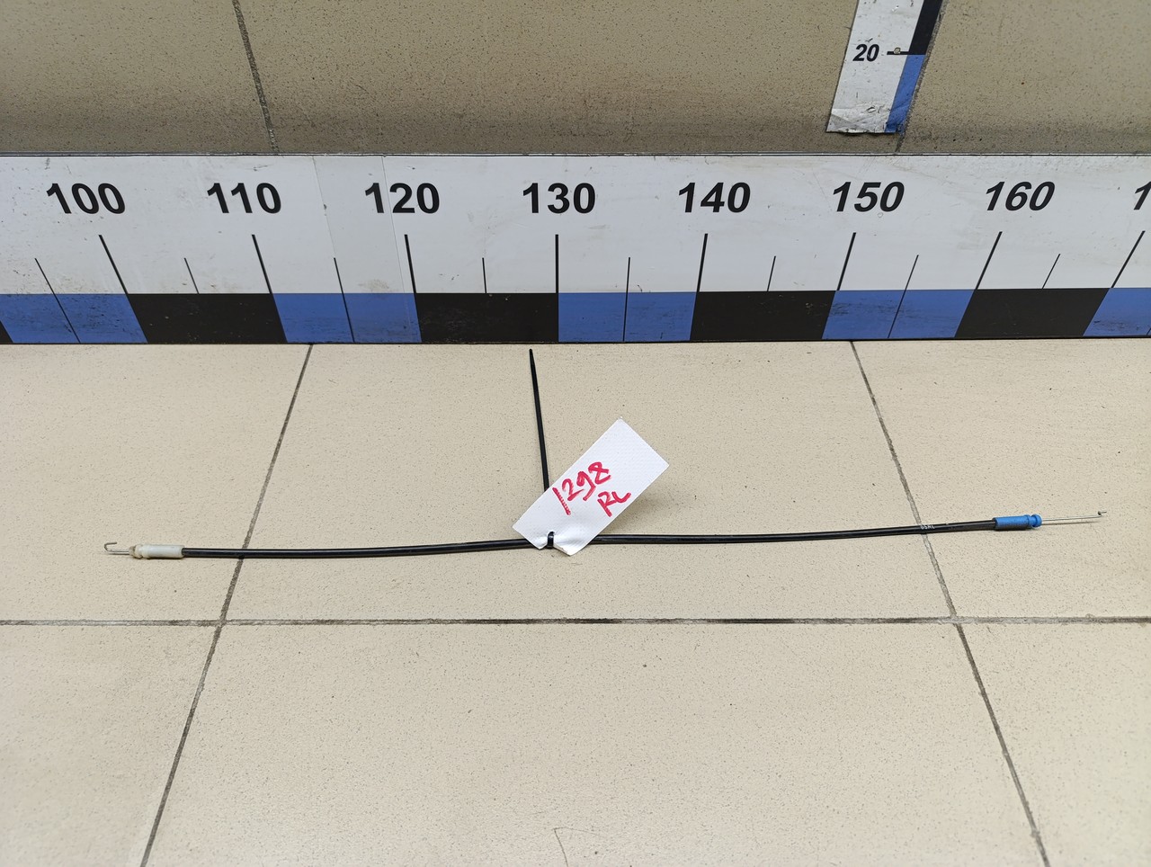 Трос открывания задней двери TOYOTA Corolla E12 2001-2006