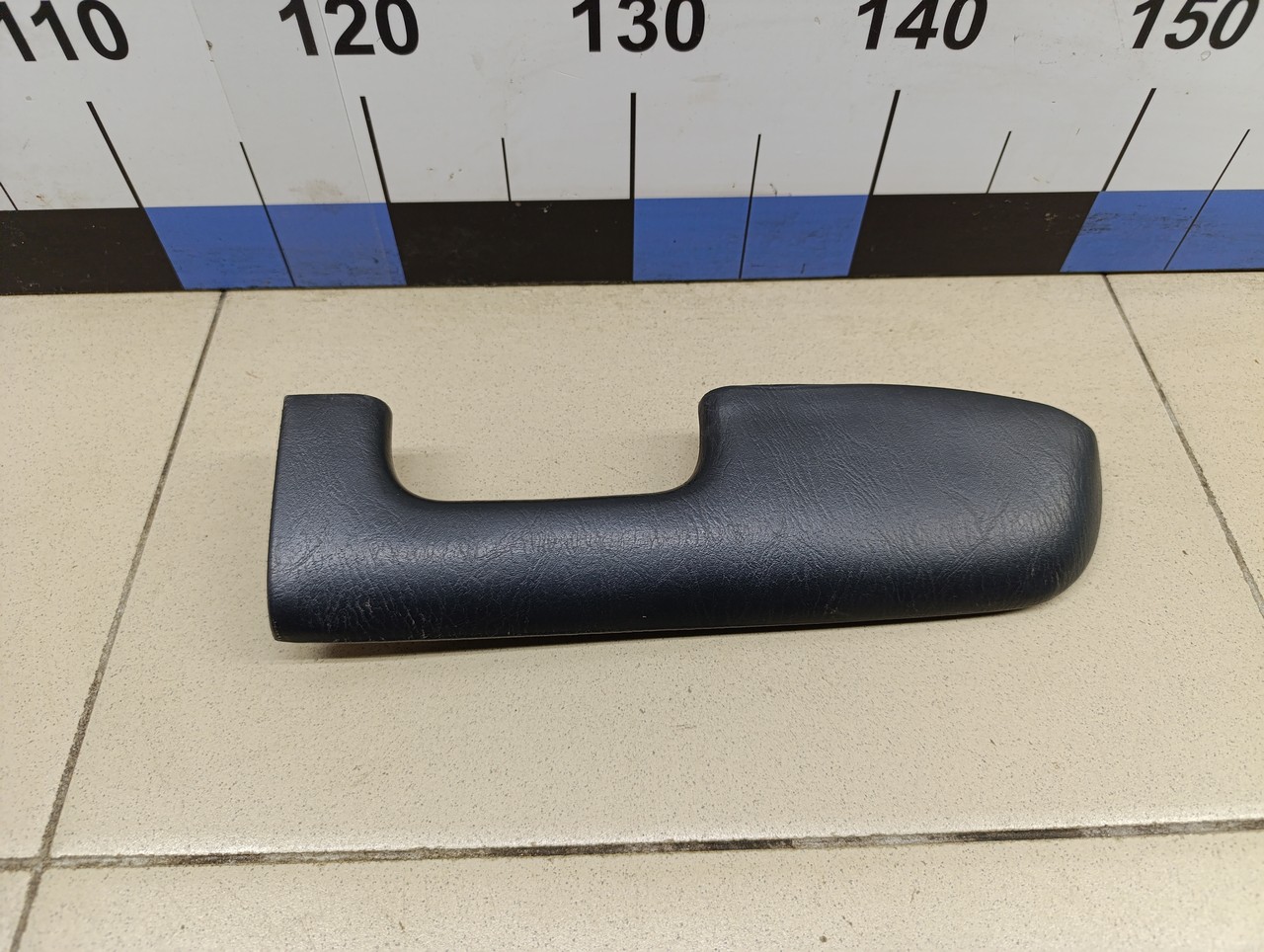Накладка подлокотника TOYOTA Corolla E12 2001-2006