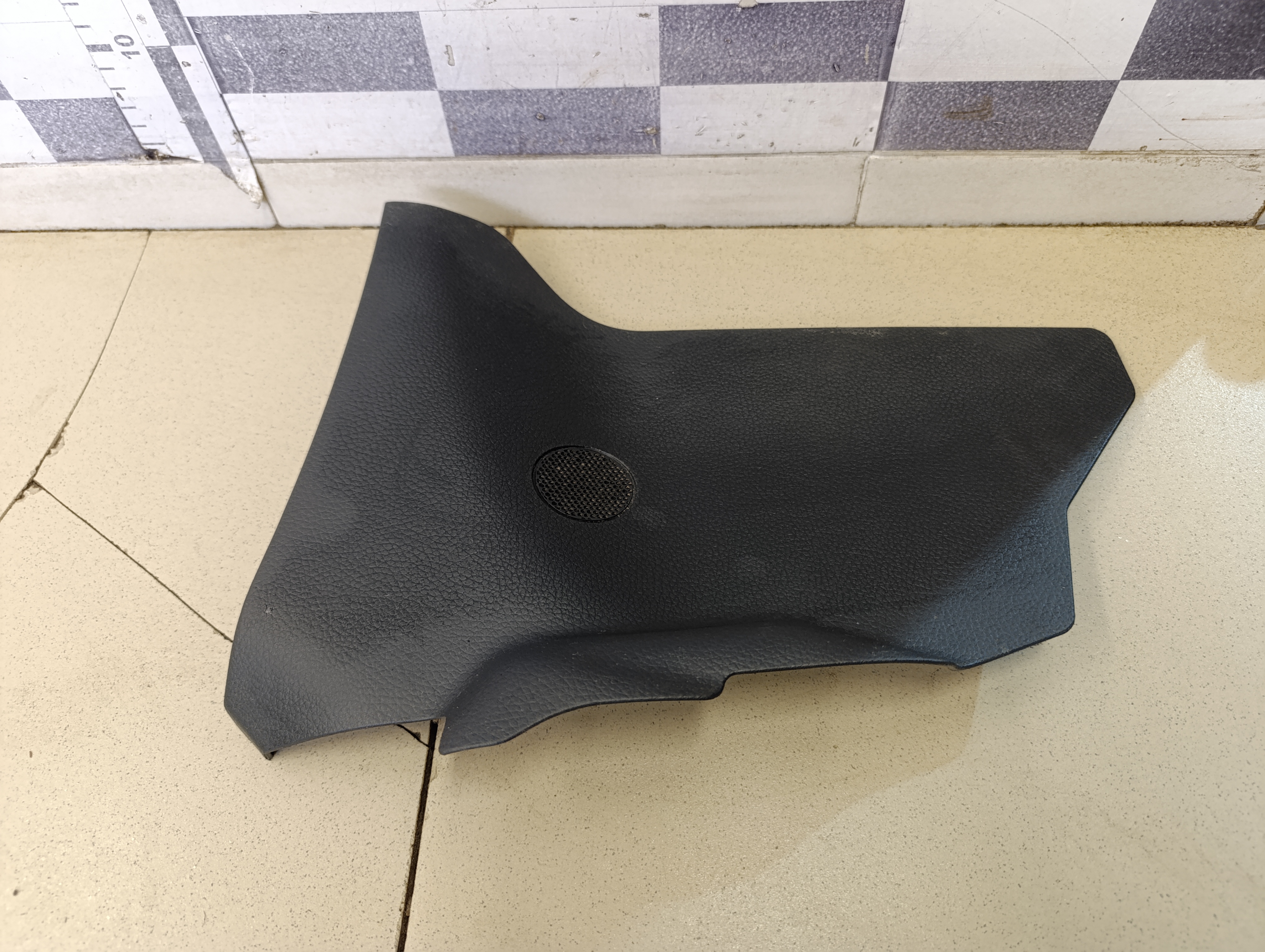 Накладка (кузов внутри) NISSAN X-Trail (T32) 2014>