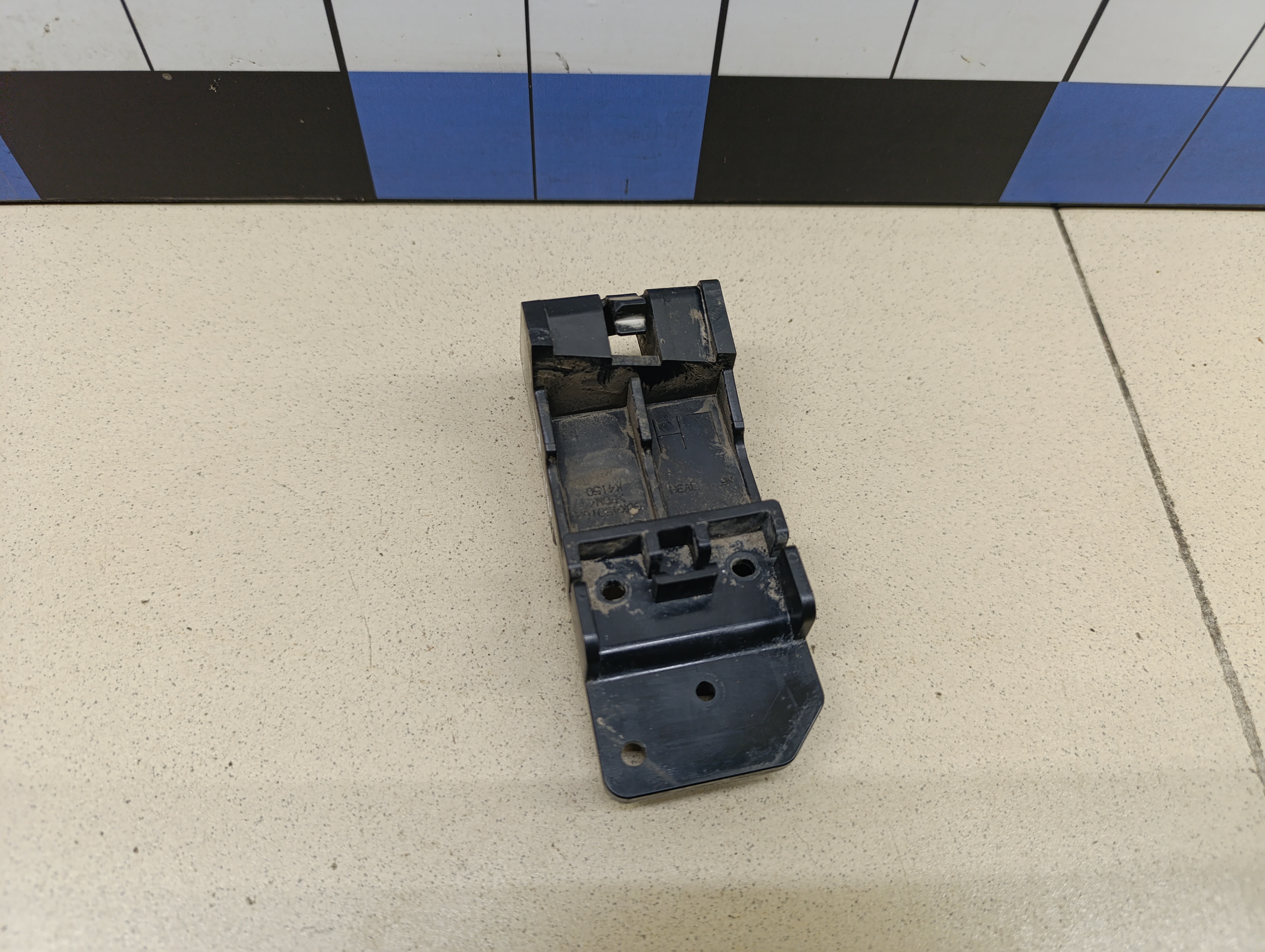 Кронштейн фар правый MAZDA Mazda 6 (GH) 2007-2012