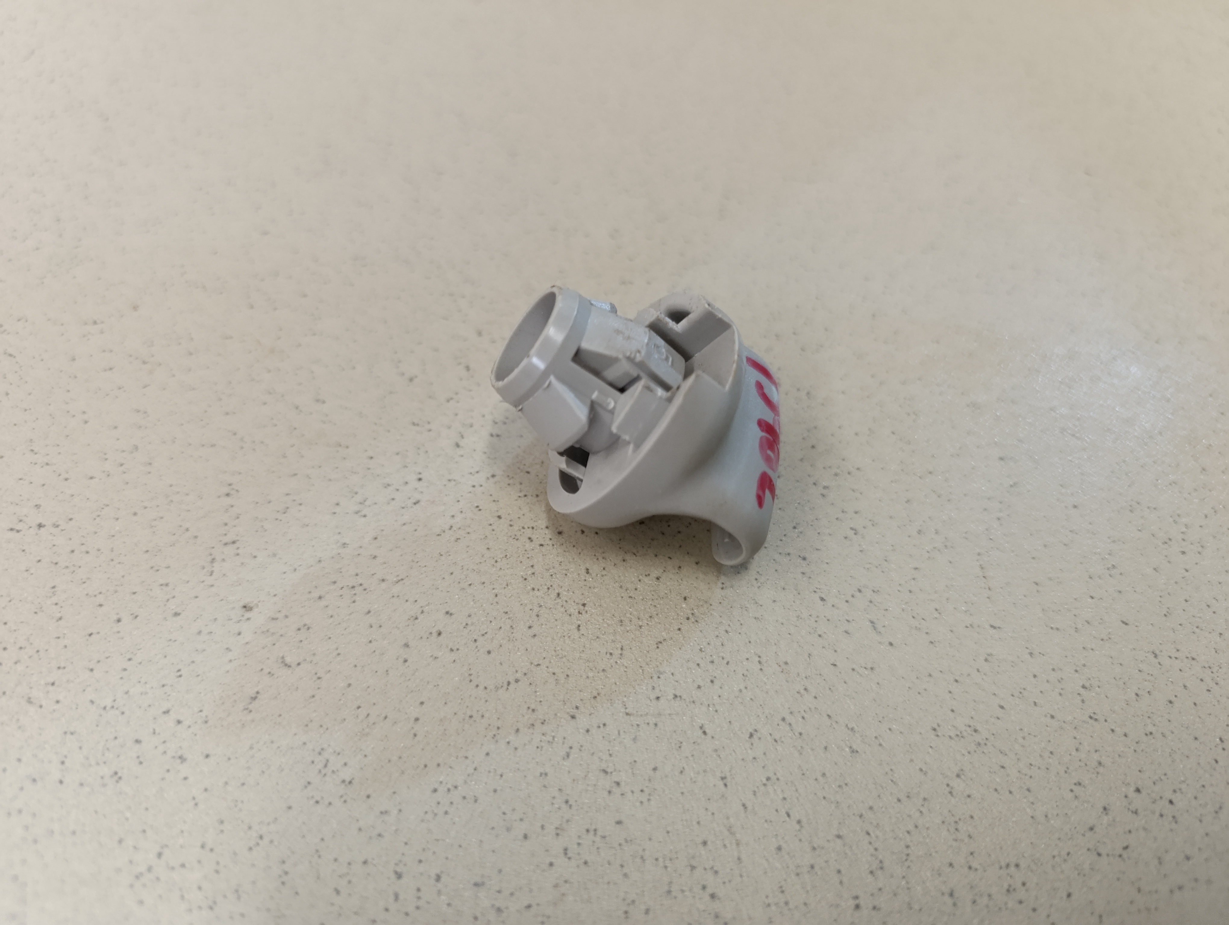 Крючок солнцезащитного козырька NISSAN Juke (F15) 2011>