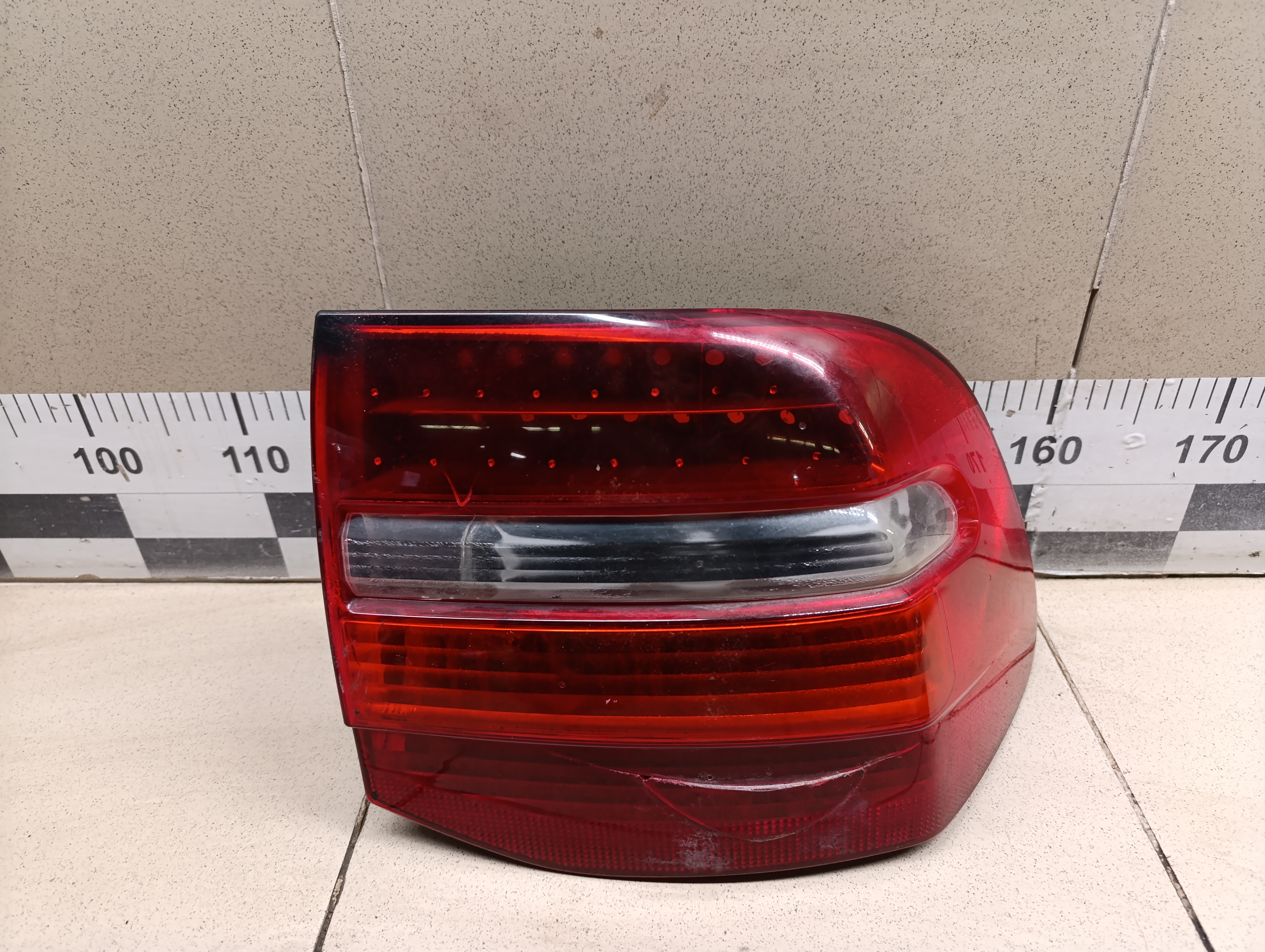 Фонарь задний правый Porsche Cayenne 2003-2010