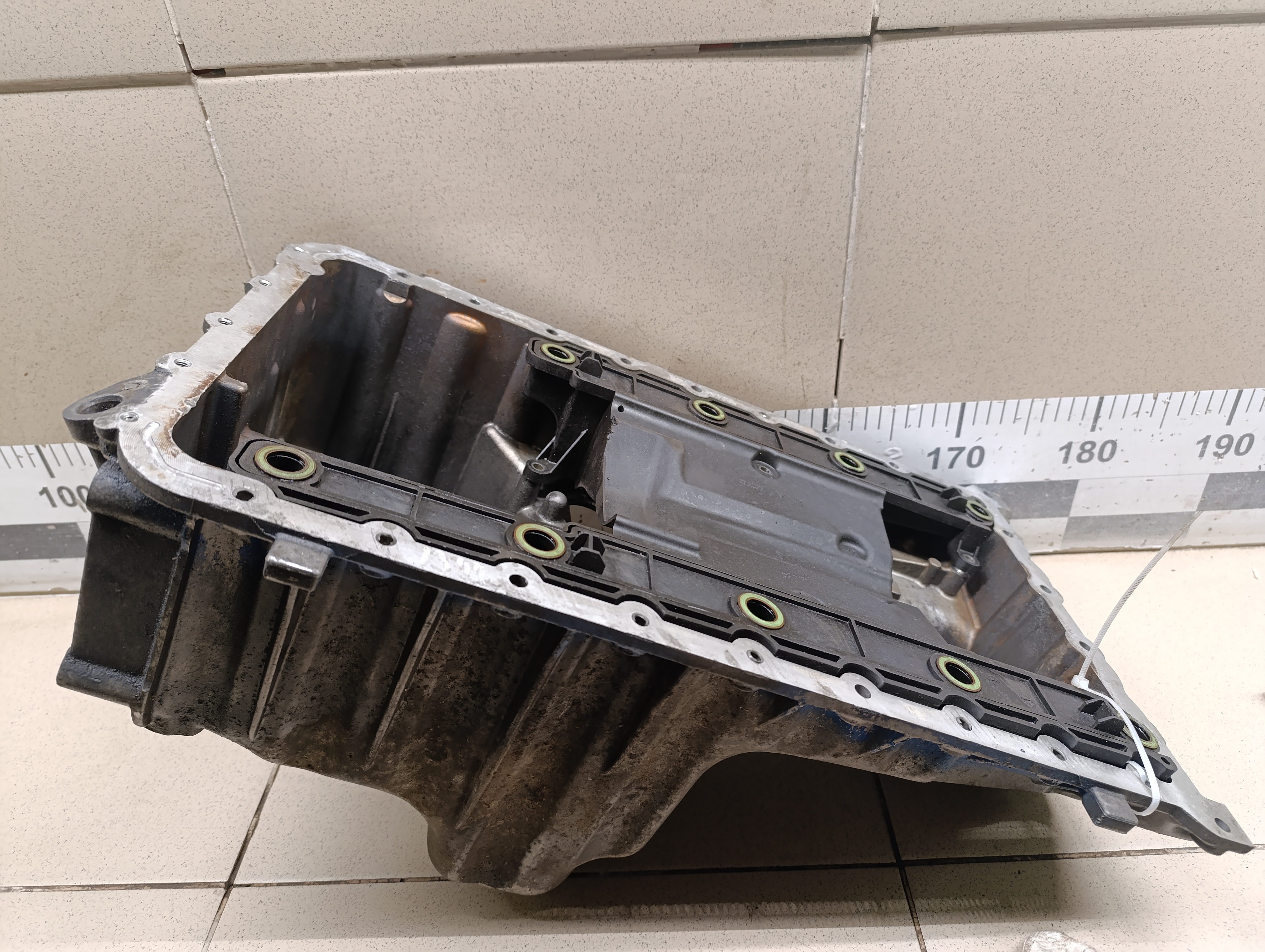 Поддон масляный двигателя Porsche Cayenne 2003-2010