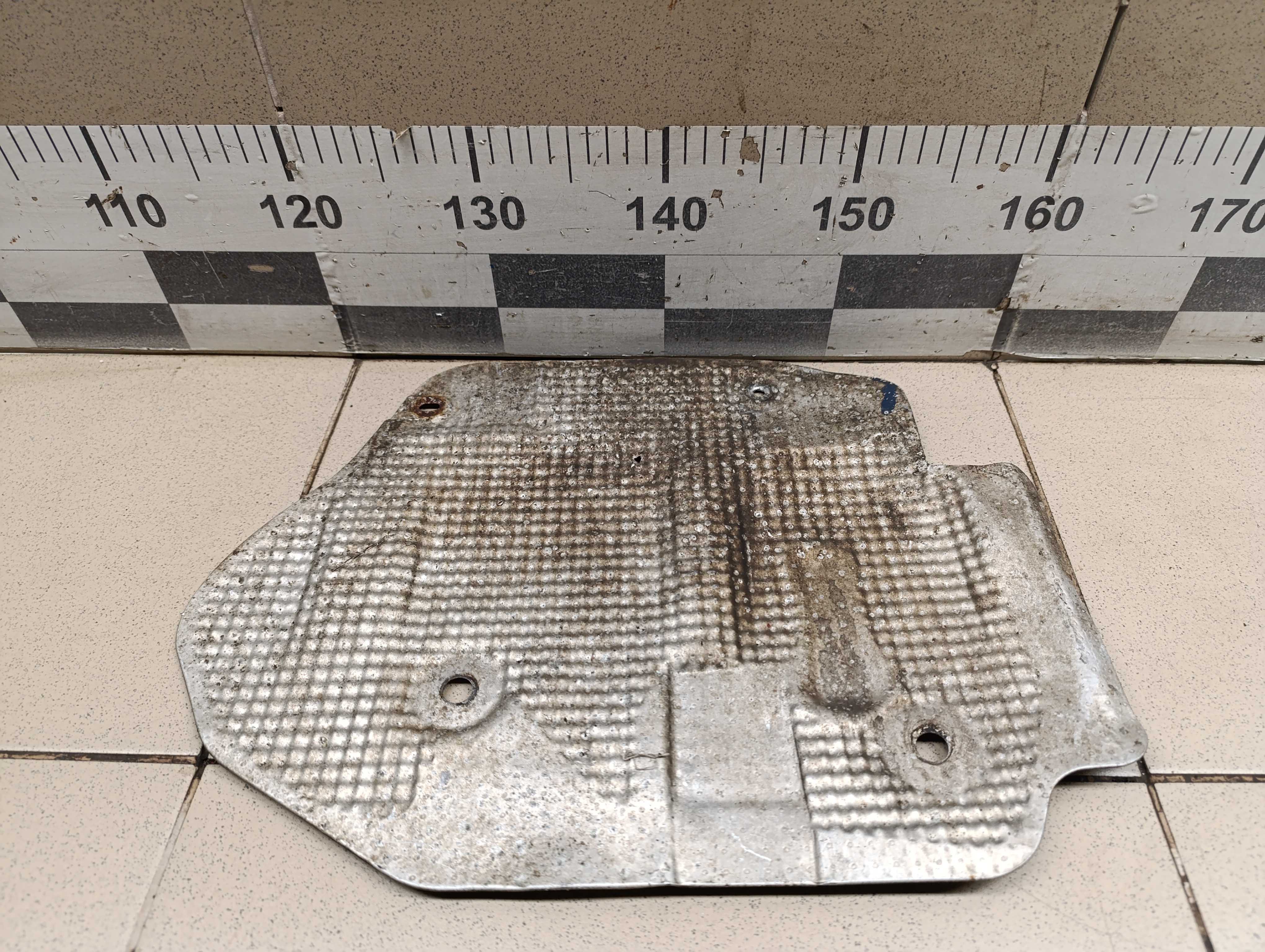 Экран тепловой Porsche Cayenne 2003-2010