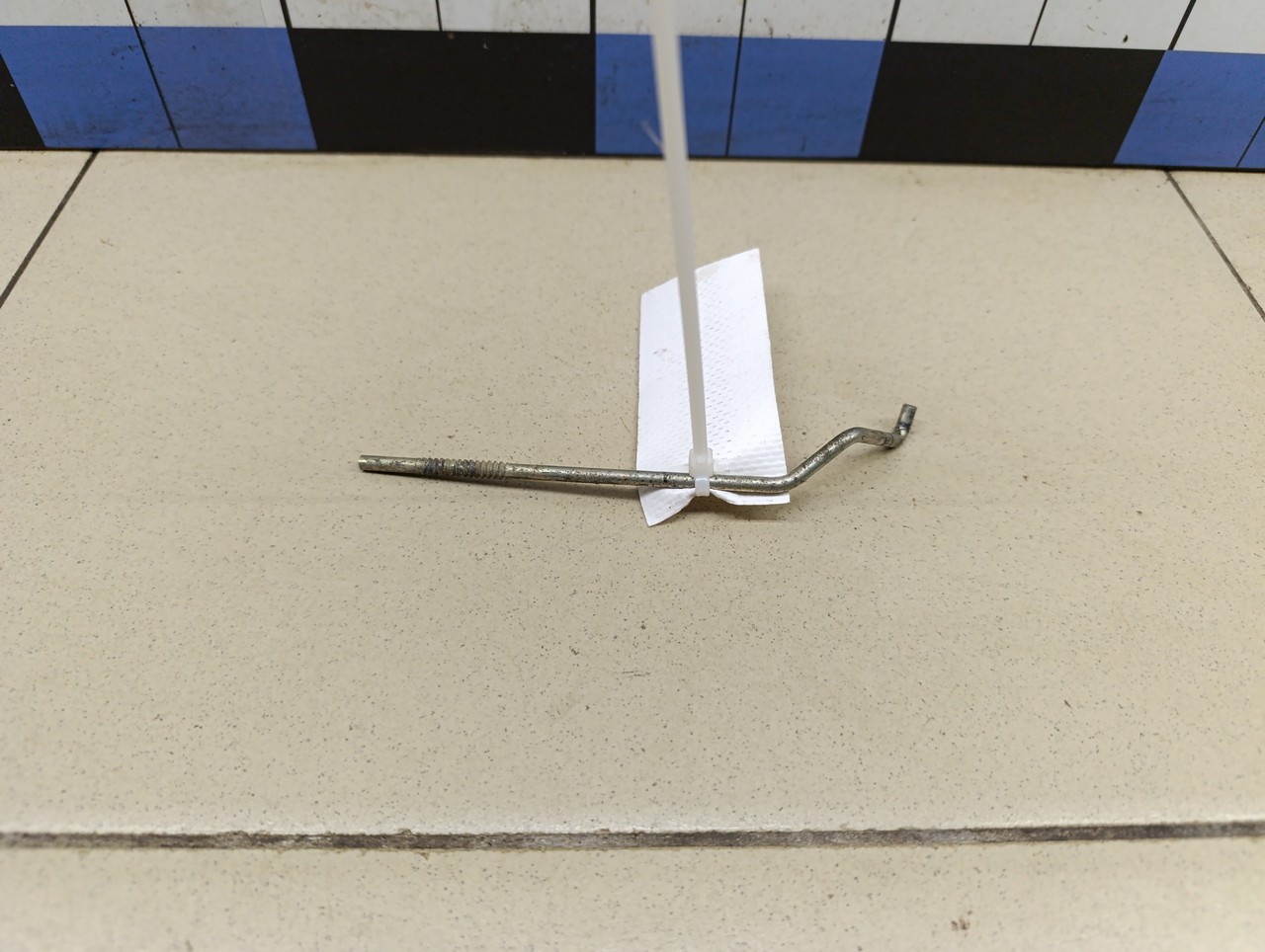 Тяга замка VAZ Lada Largus 2011>