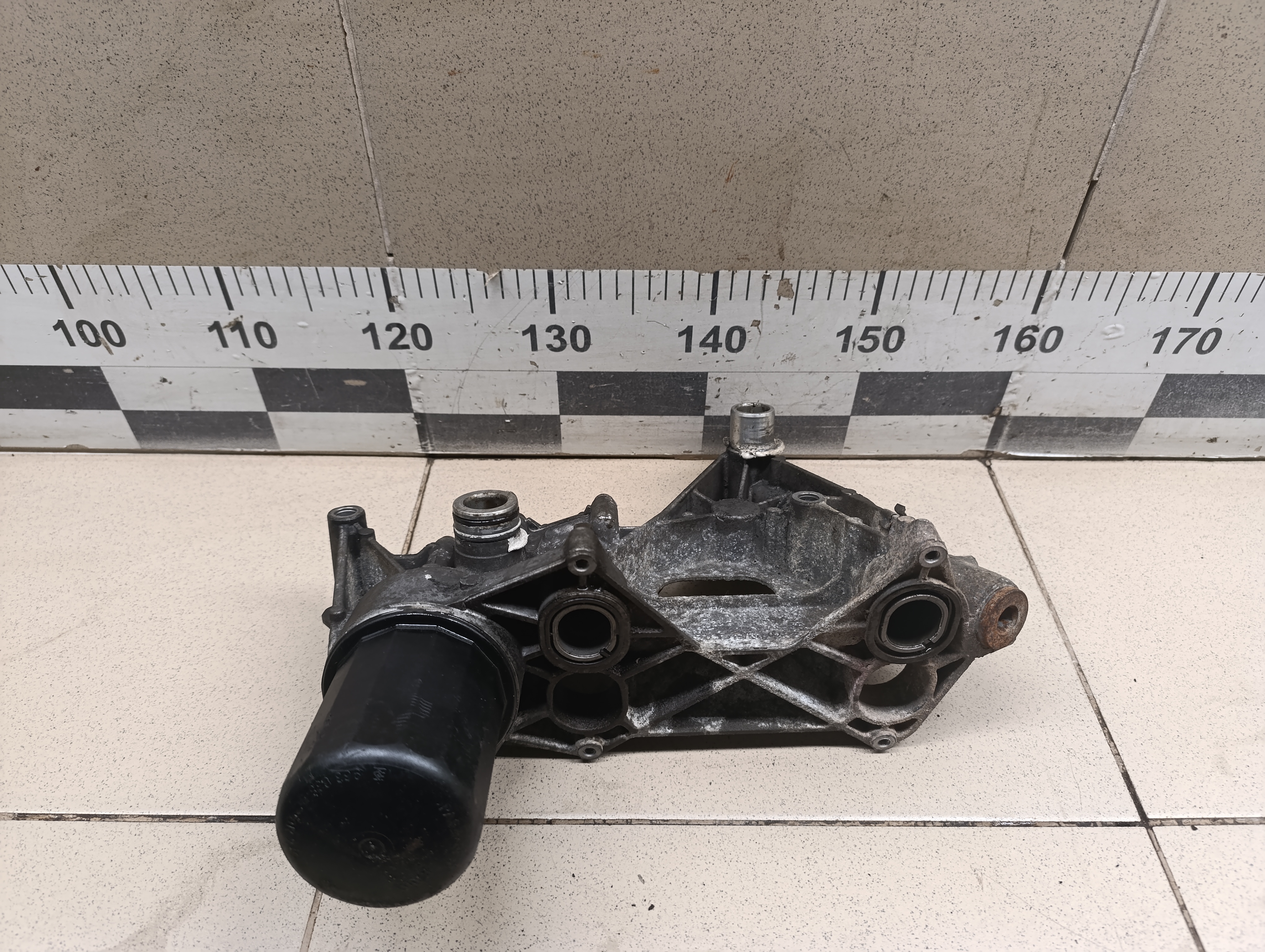 Кронштейн масляного фильтра Porsche Cayenne 2003-2010