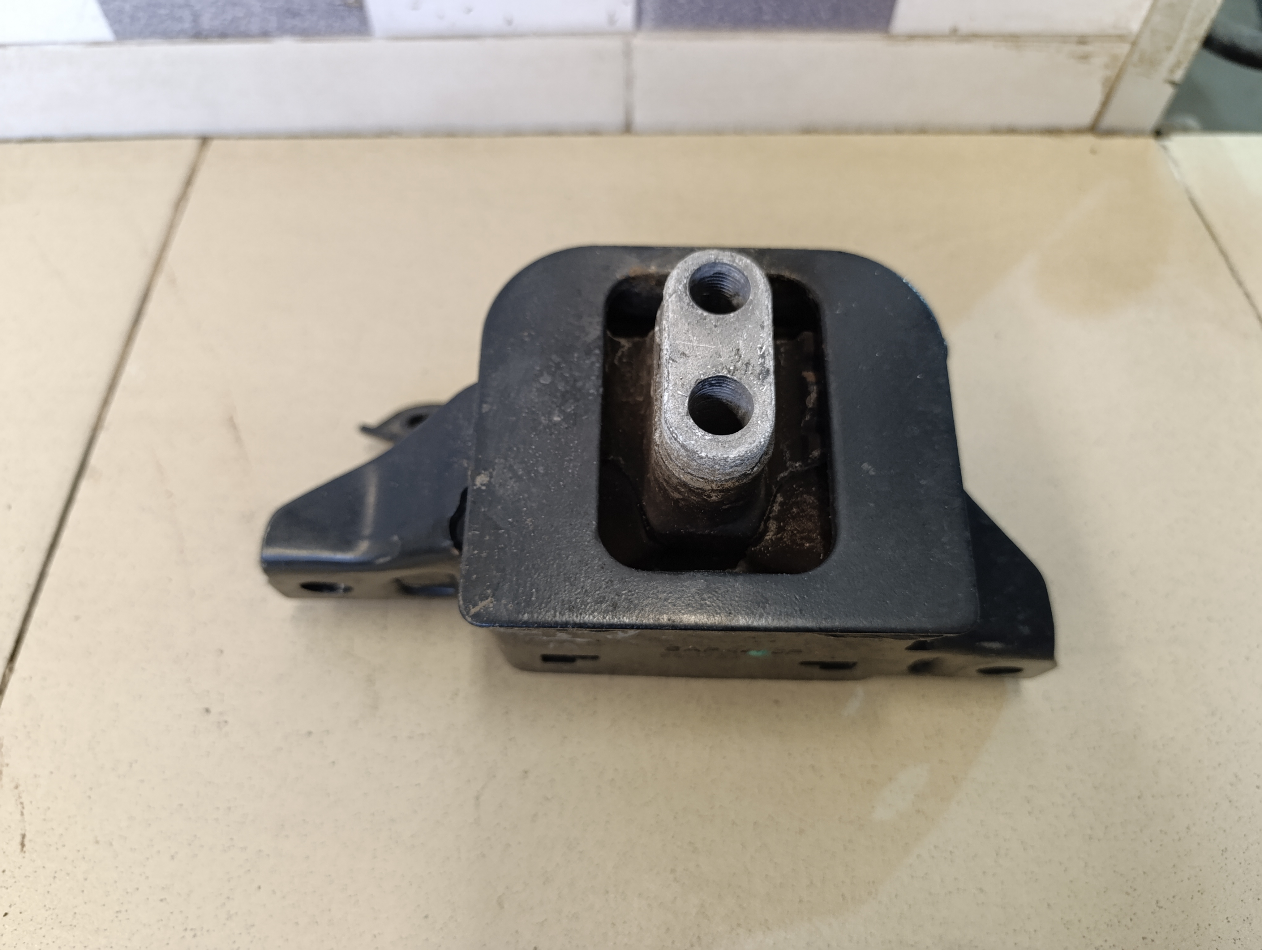 Опора КПП HYUNDAI Solaris 2017>