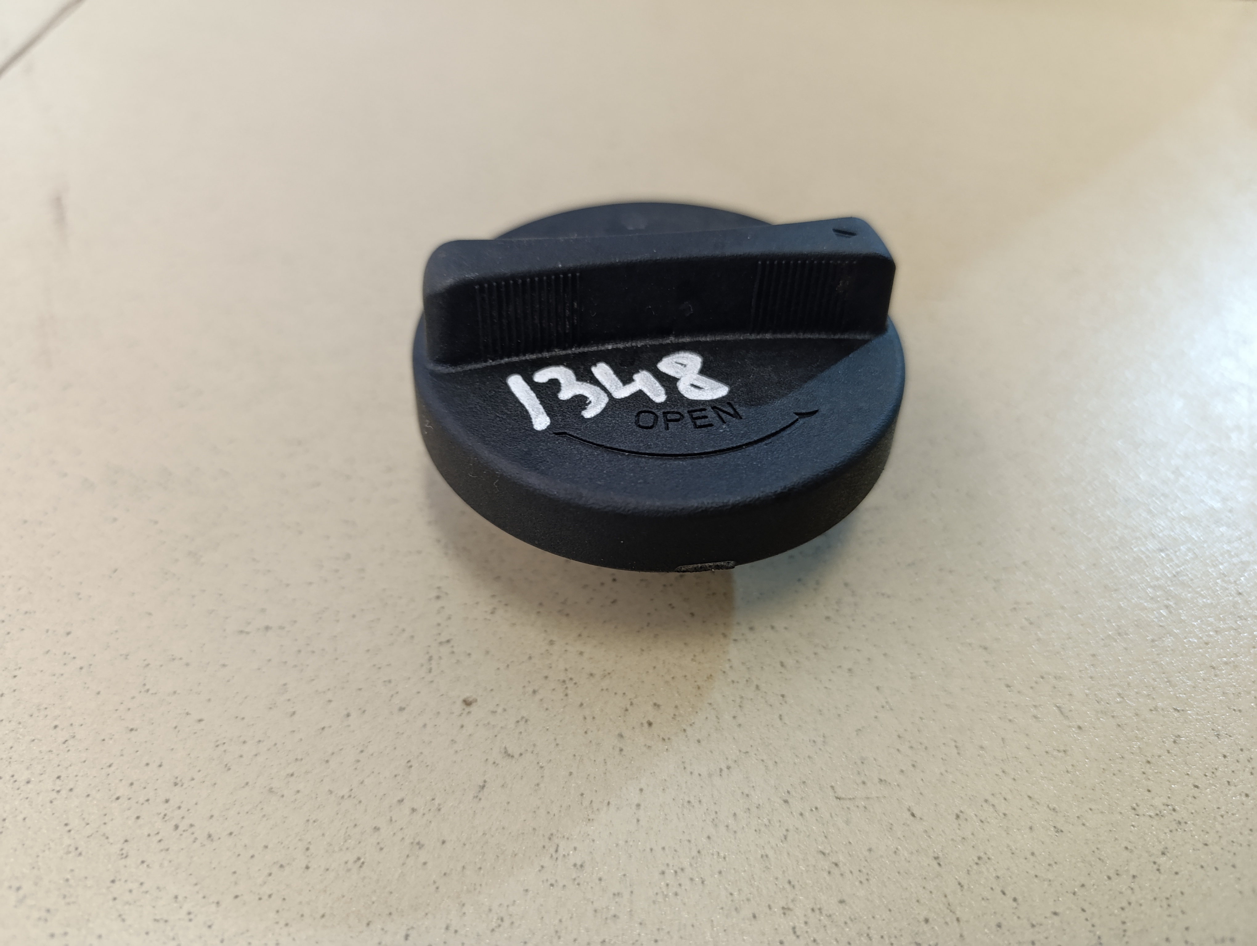 Крышка маслозаливной горловины HYUNDAI Elantra 2000-2005