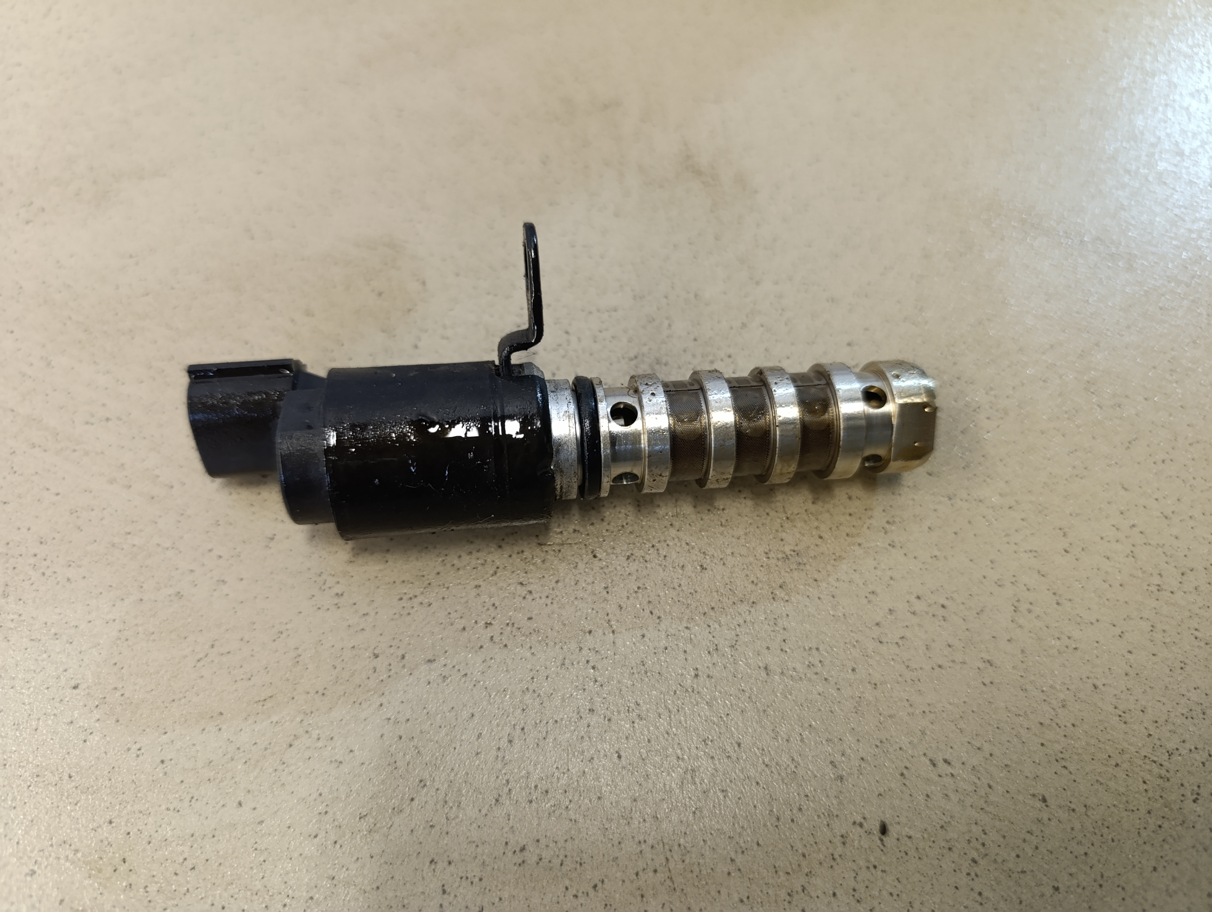 Клапан электромагн. изменения фаз ГРМ HYUNDAI Solaris 2010-2017