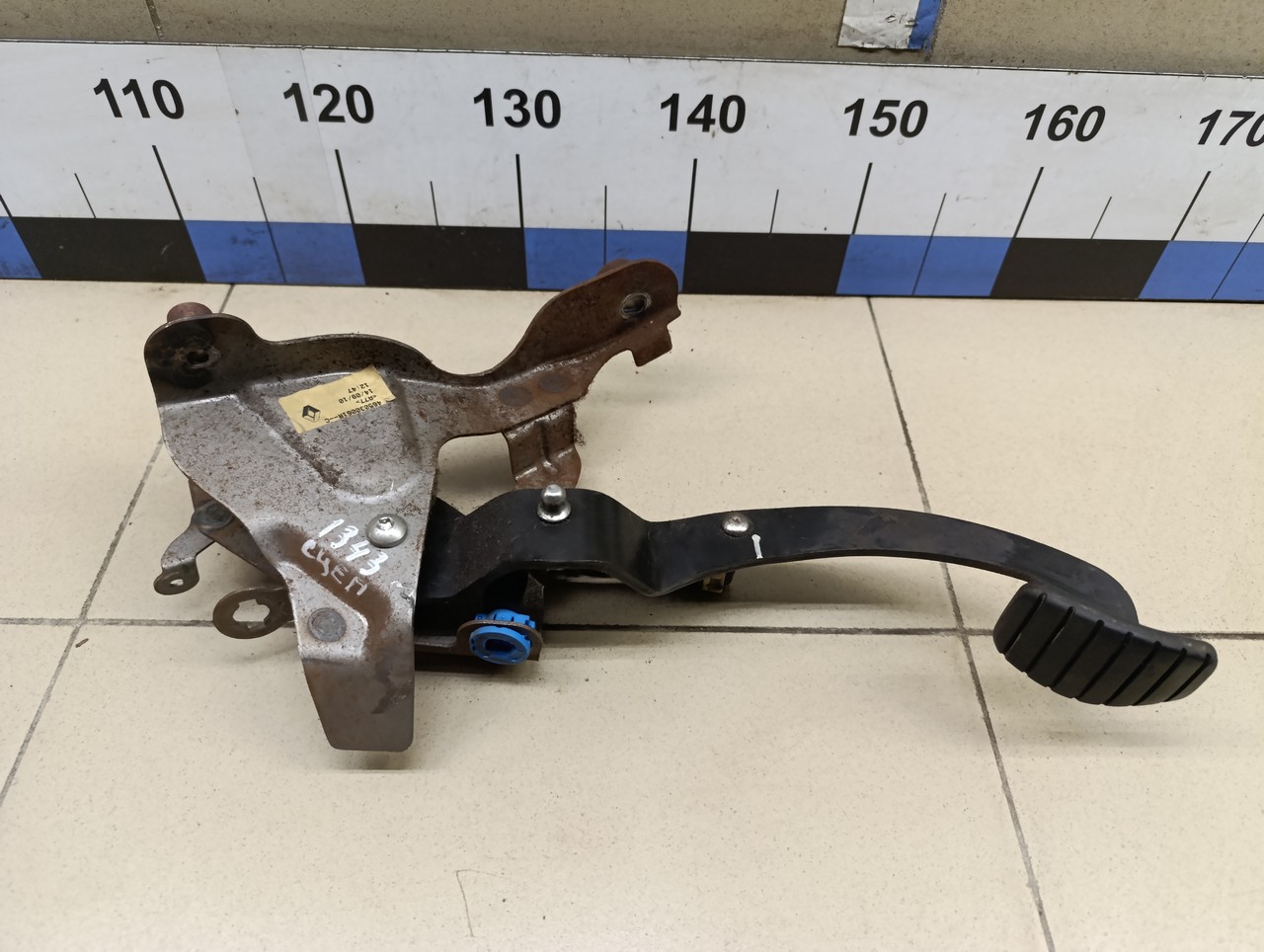 Педаль сцепления RENAULT Fluence 2010>