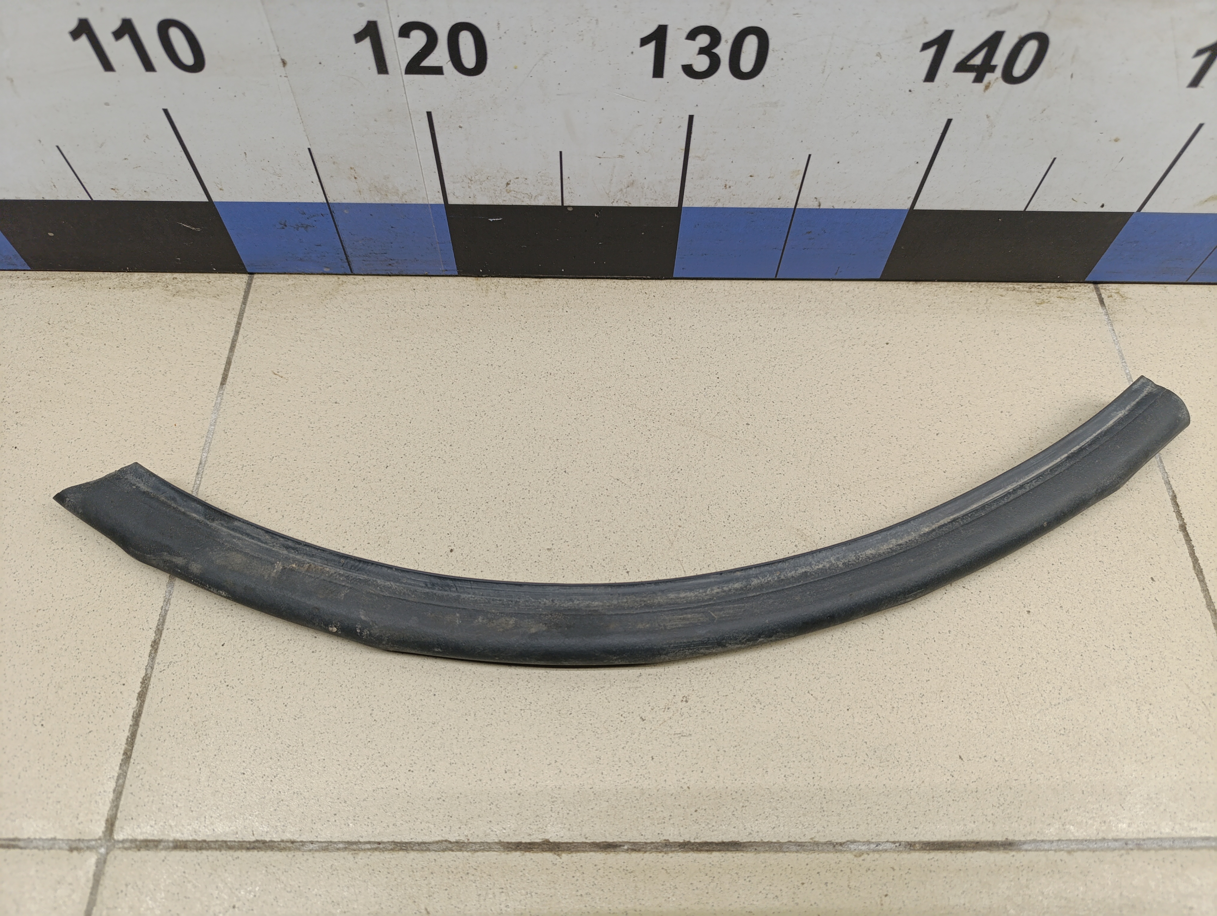 Уплотнитель двери VW Transporter T5 2003-2015