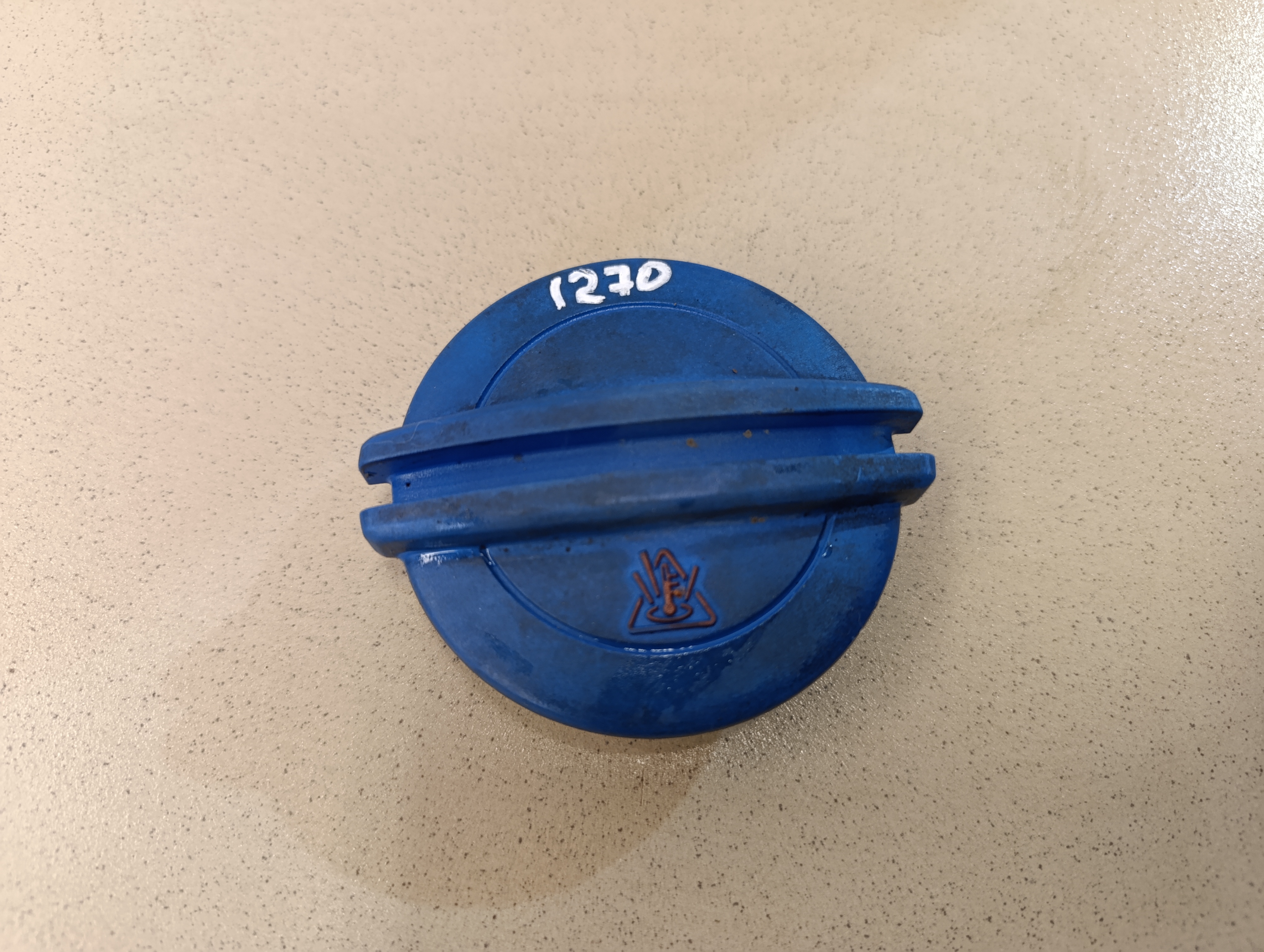 Крышка расширительного бачка Audi A3 (8L1) 1996-2003