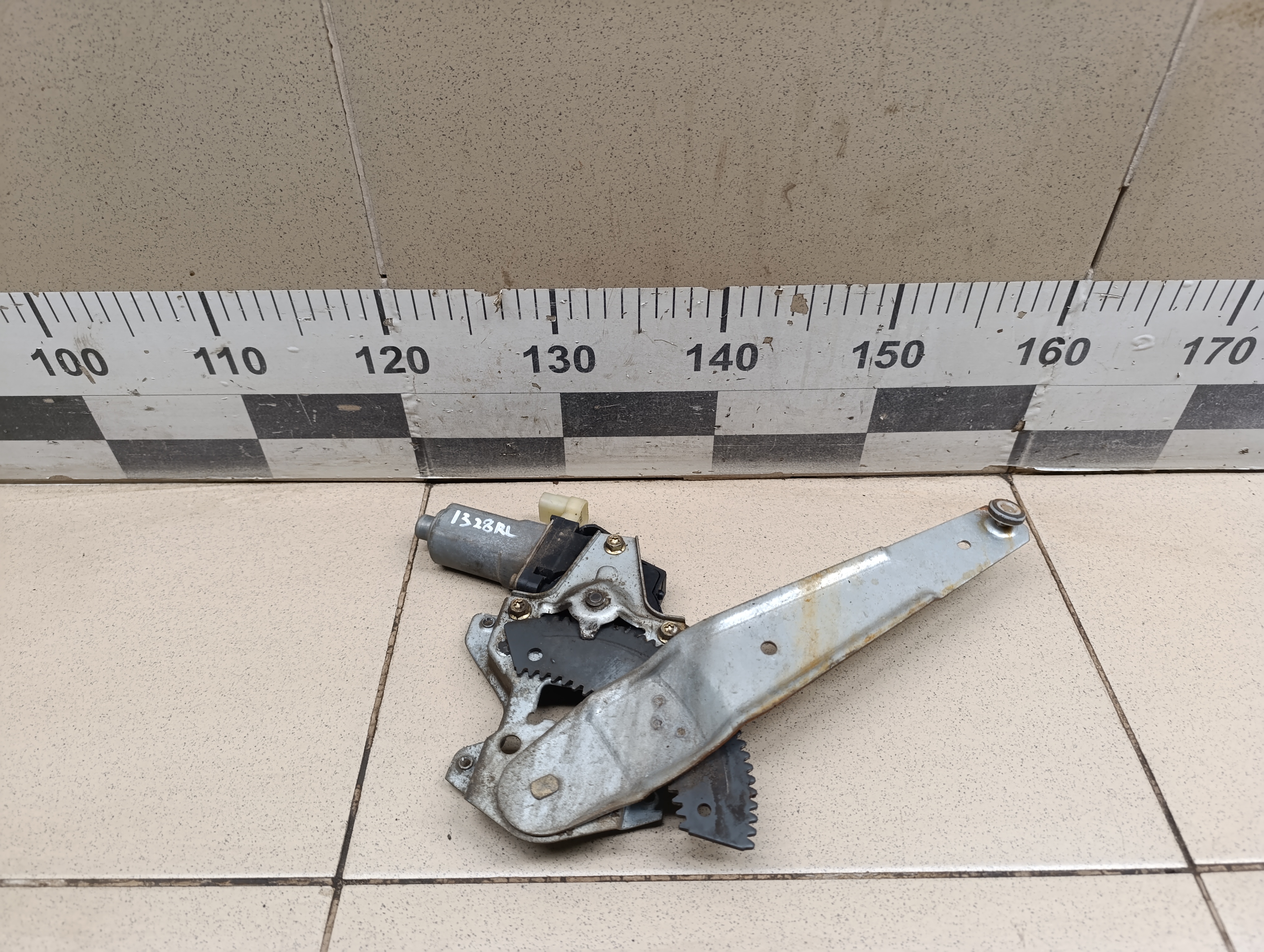 Стеклоподъемник электр. задний левый HYUNDAI Getz 2002-2010