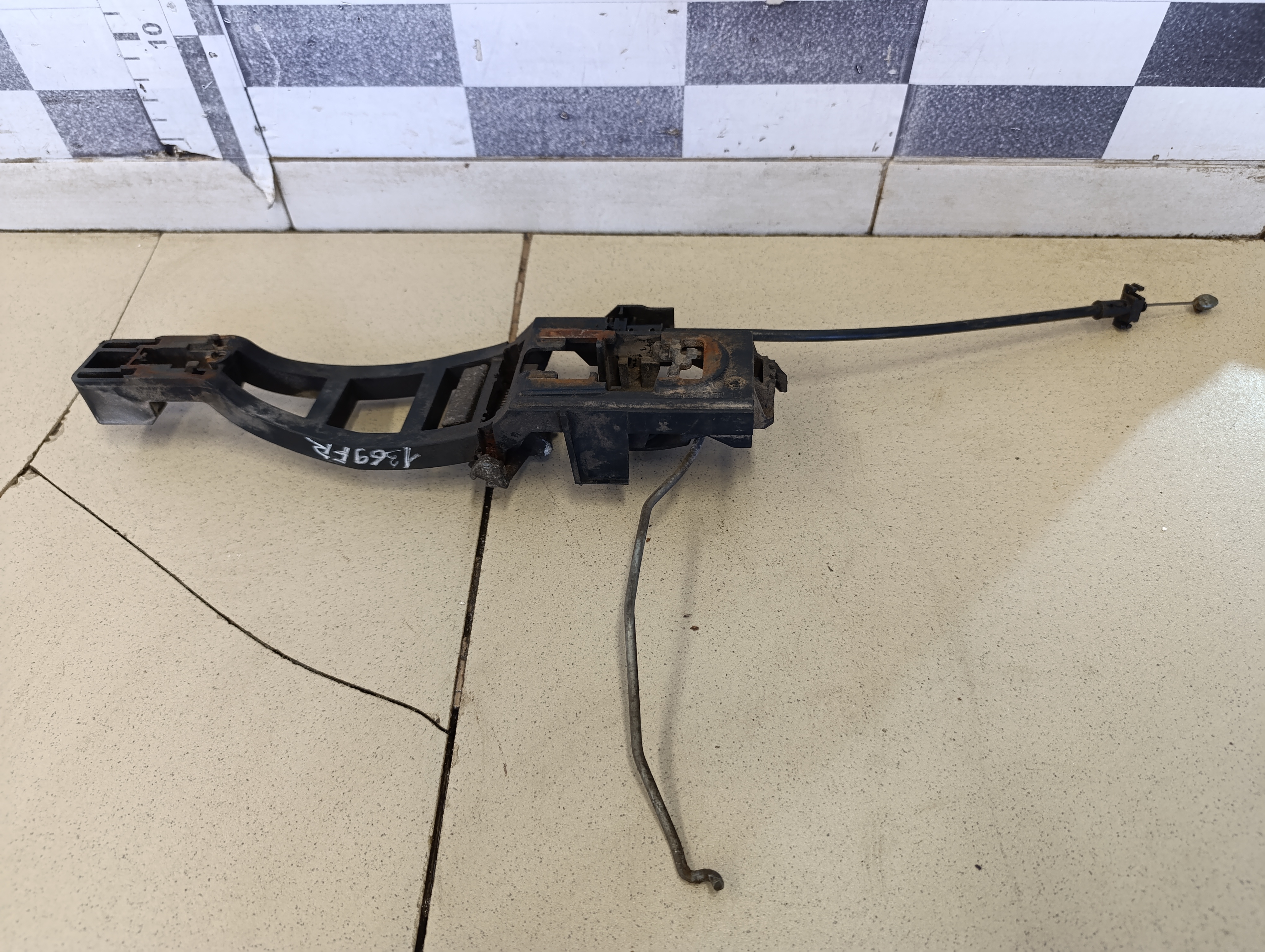 Кронштейн ручки VW Transporter T5 2003-2015