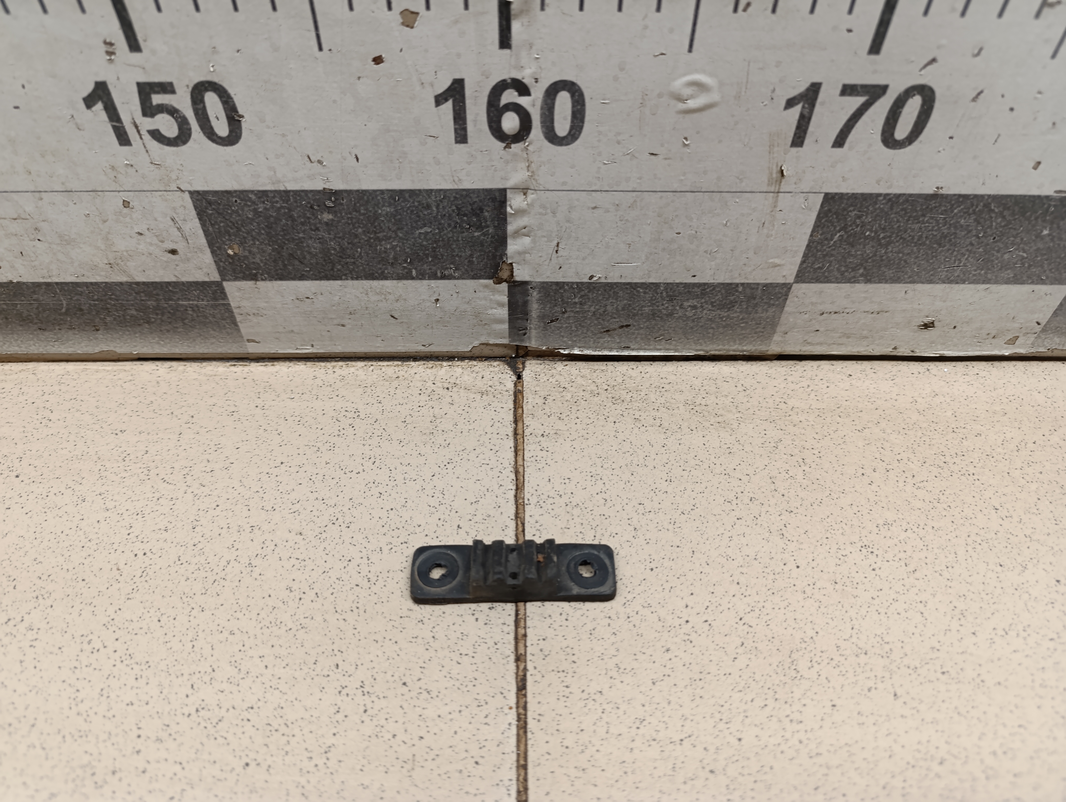 Отбойник крышки багажника HYUNDAI Getz 2002-2010