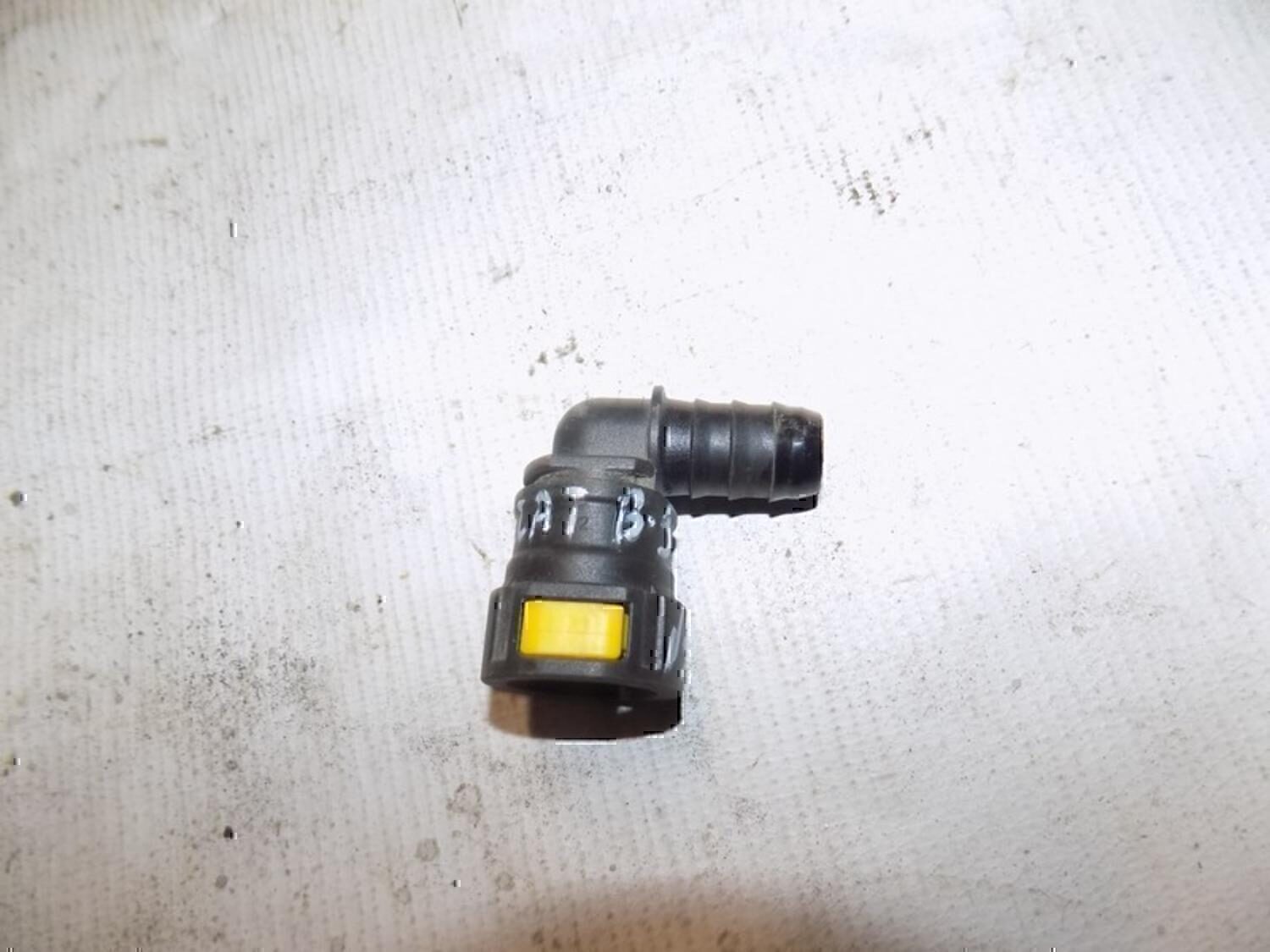 Трубка системы охлаждения VW Passat [B5] 2000-2005