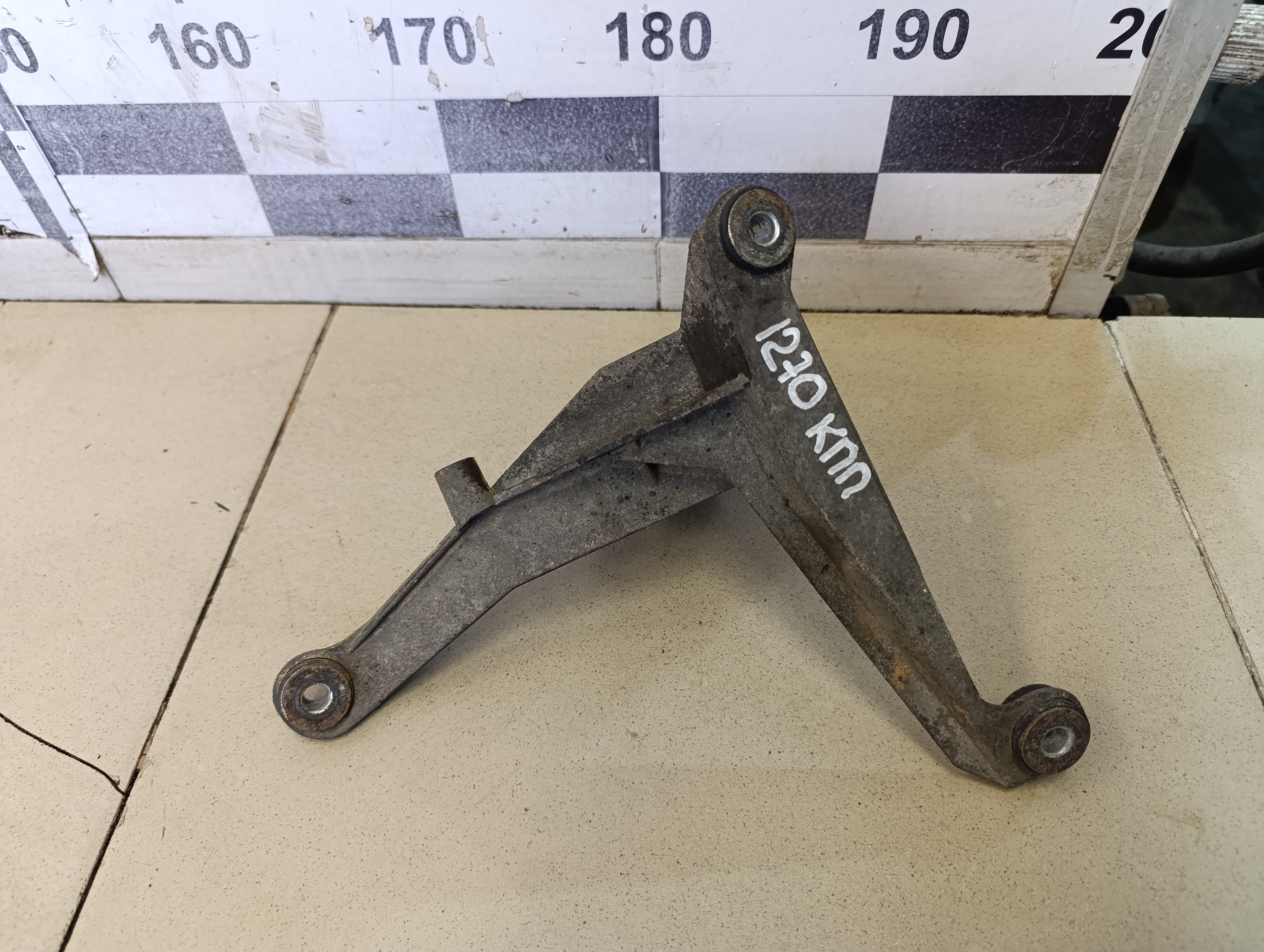 Кронштейн крепления троса КПП VW Transporter T5 2003-2015