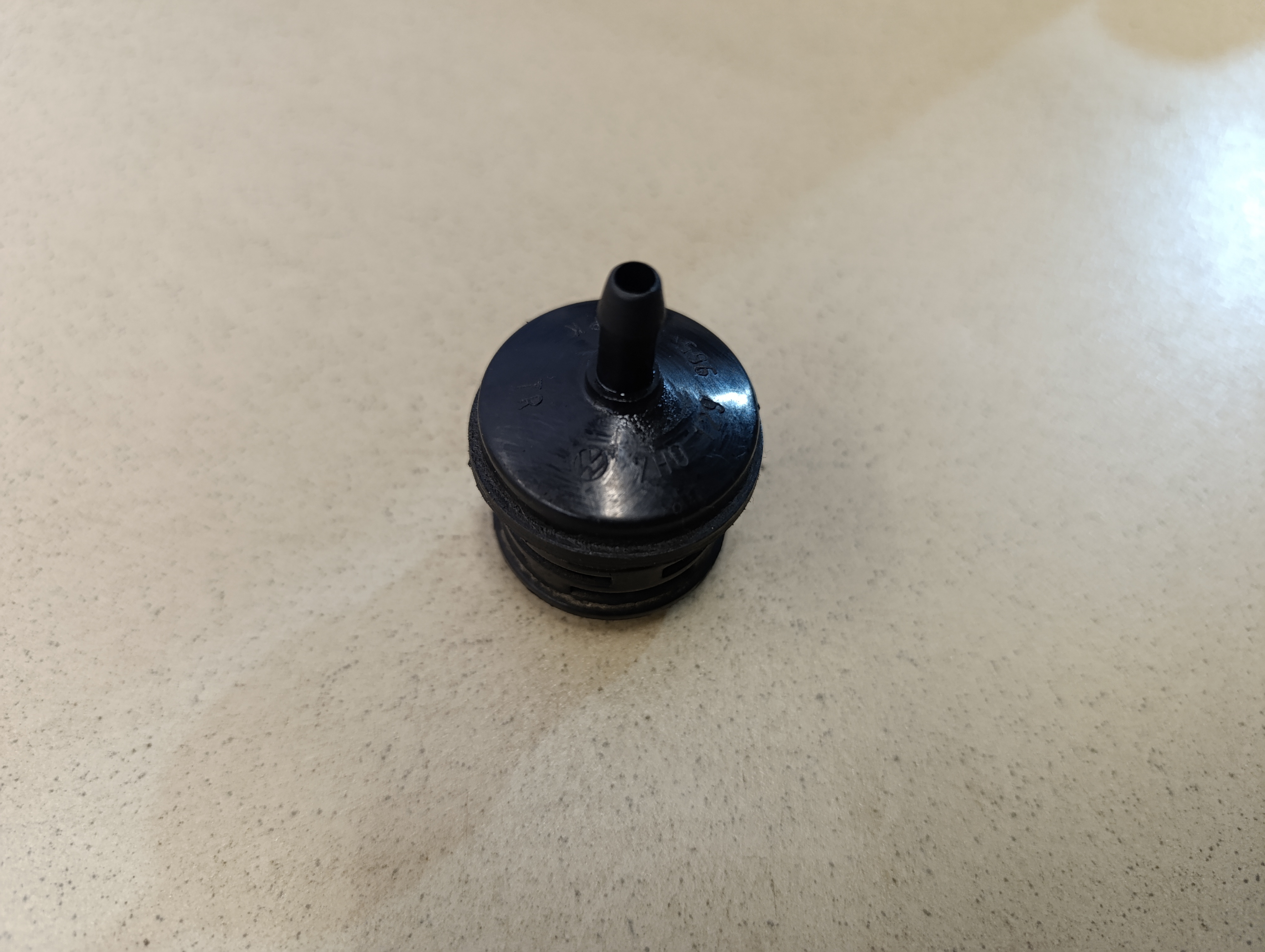 Фильтр очистки карт. газов VW Transporter T5 2003-2015