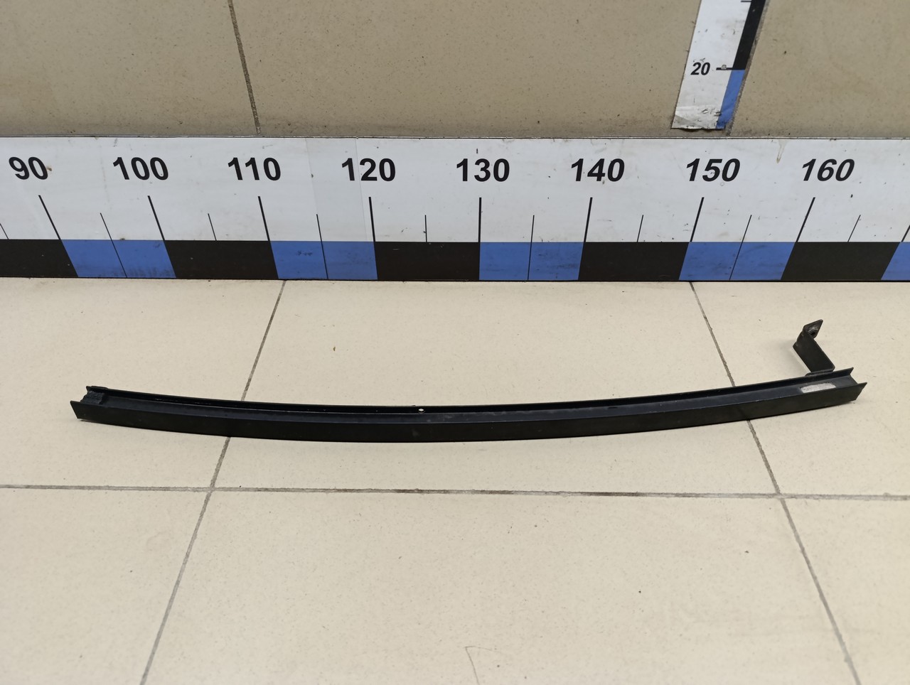 Направляющая стекла двери RENAULT Fluence 2010>