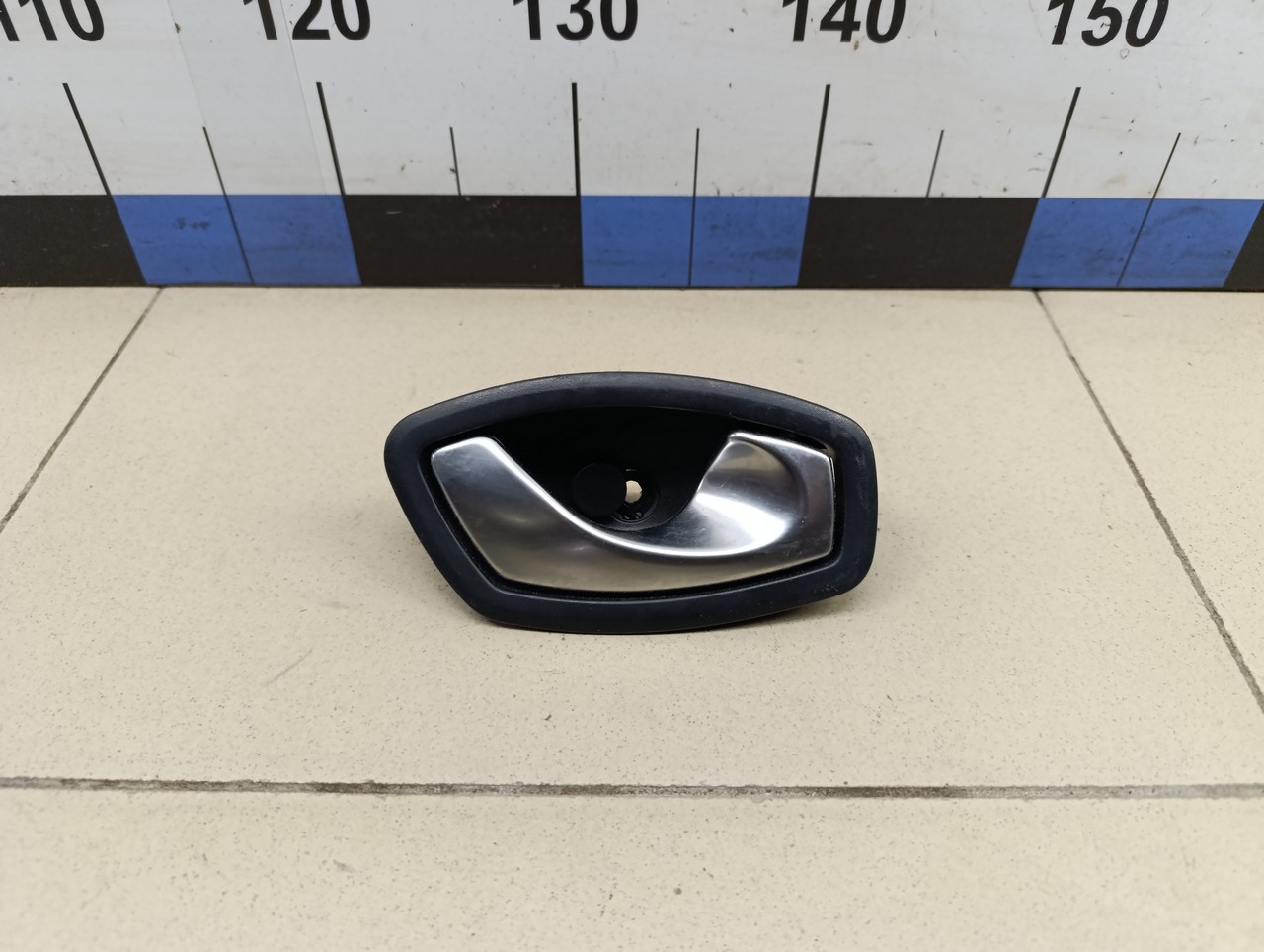 Ручка двери внутренняя правая RENAULT Fluence 2010>