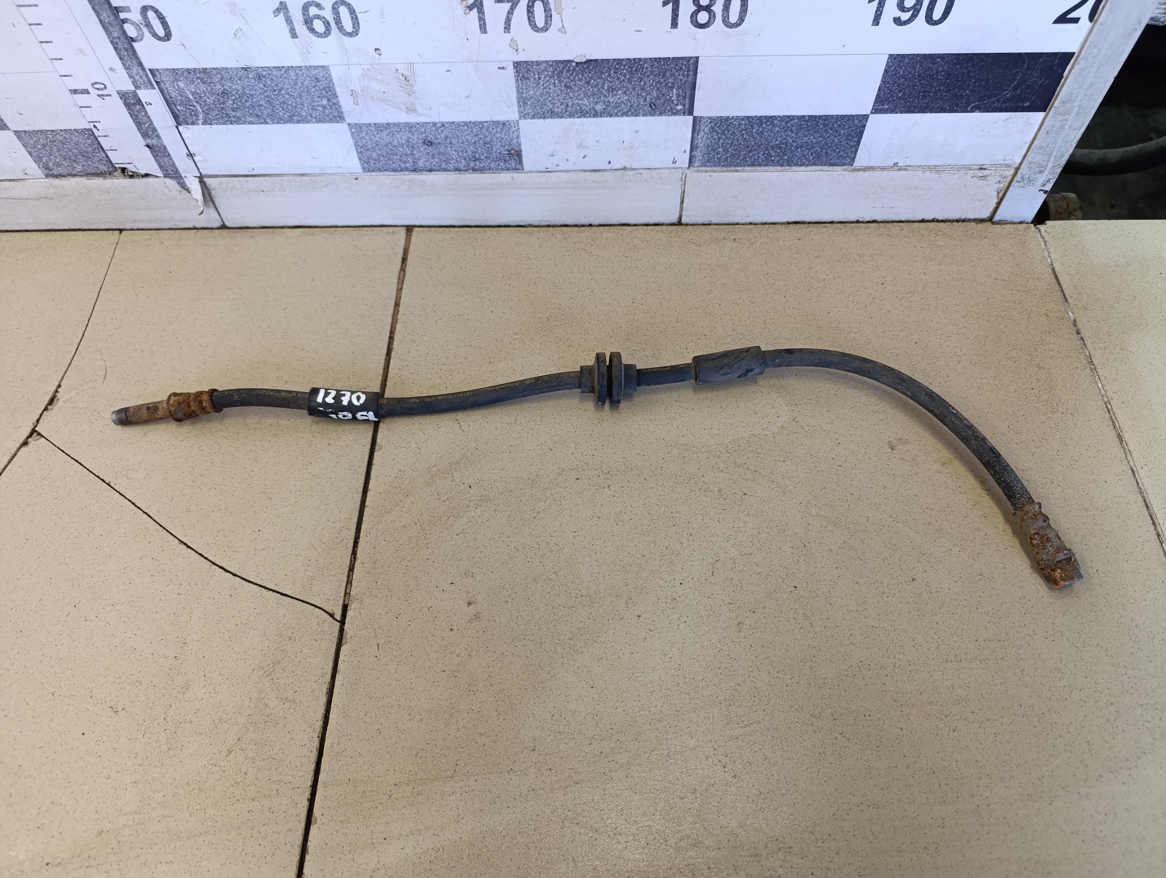 Шланг тормозной передний VW Transporter T5 2003-2015