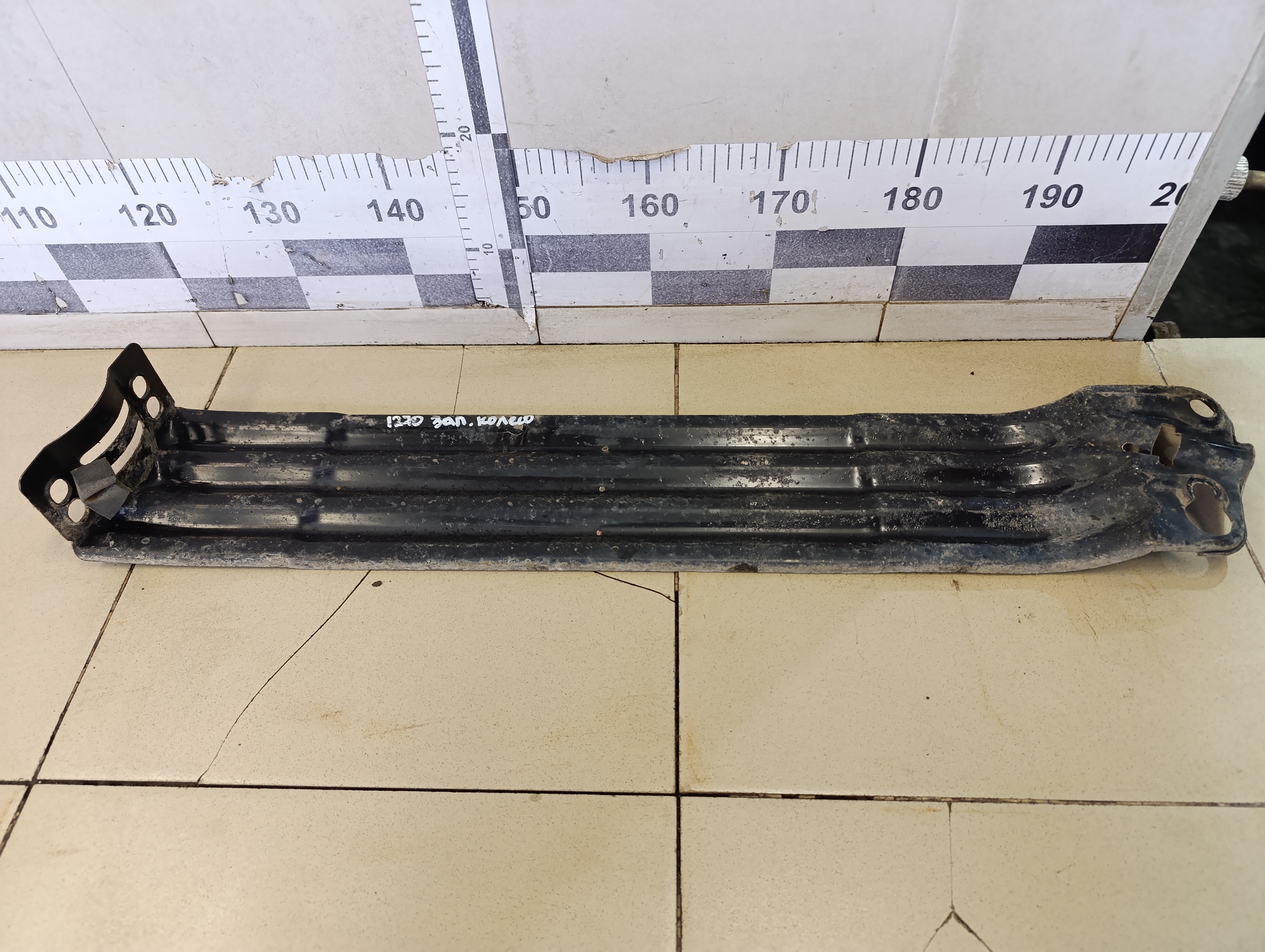 Кронштейн крепления запасного колеса VW Transporter T5 2003-2015