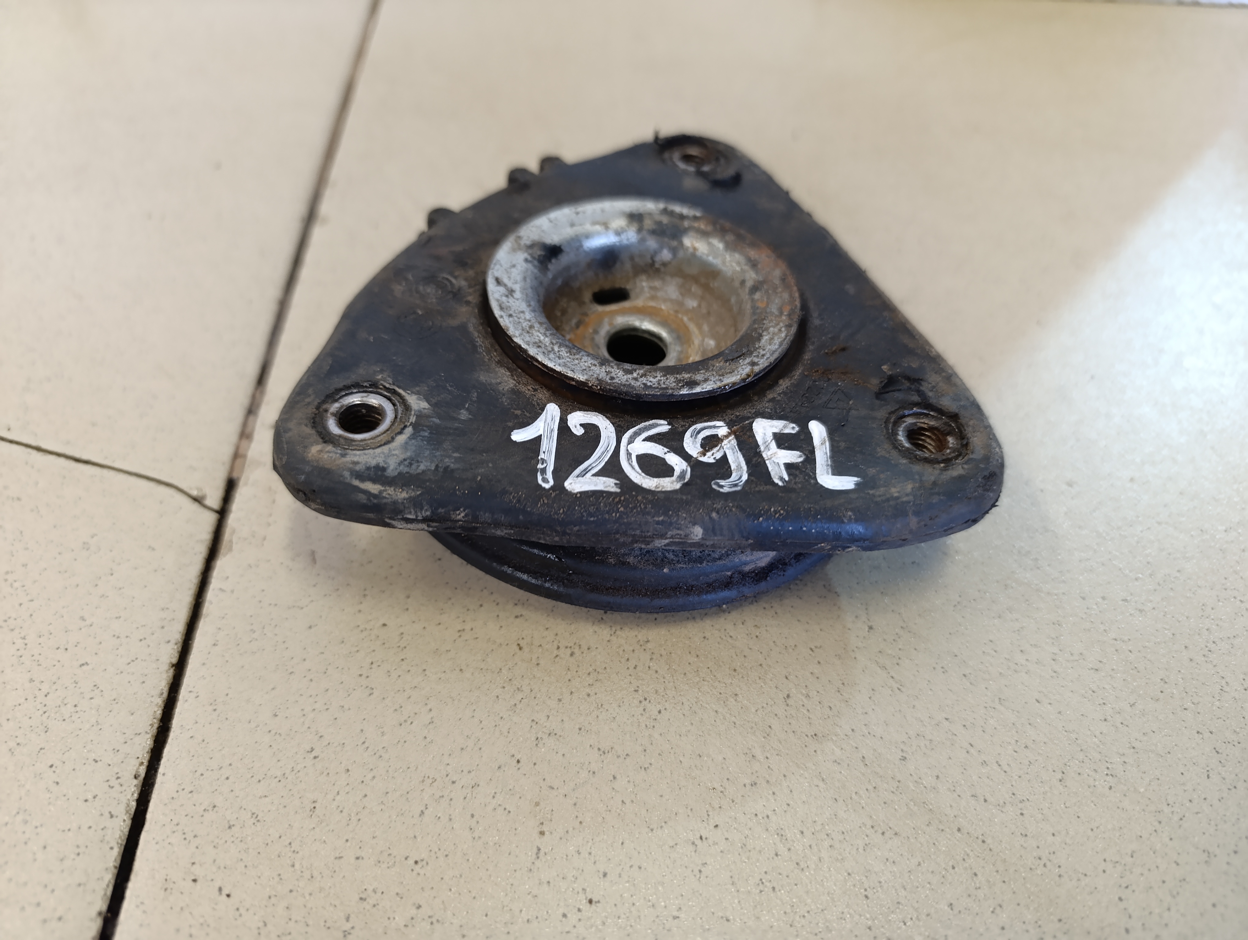 Опора переднего амортизатора FORD Focus II 2005-2008