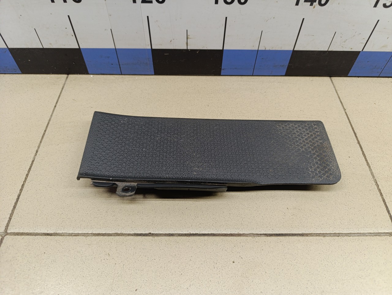 Накладка (кузов внутри) VW Tiguan 2011-2016