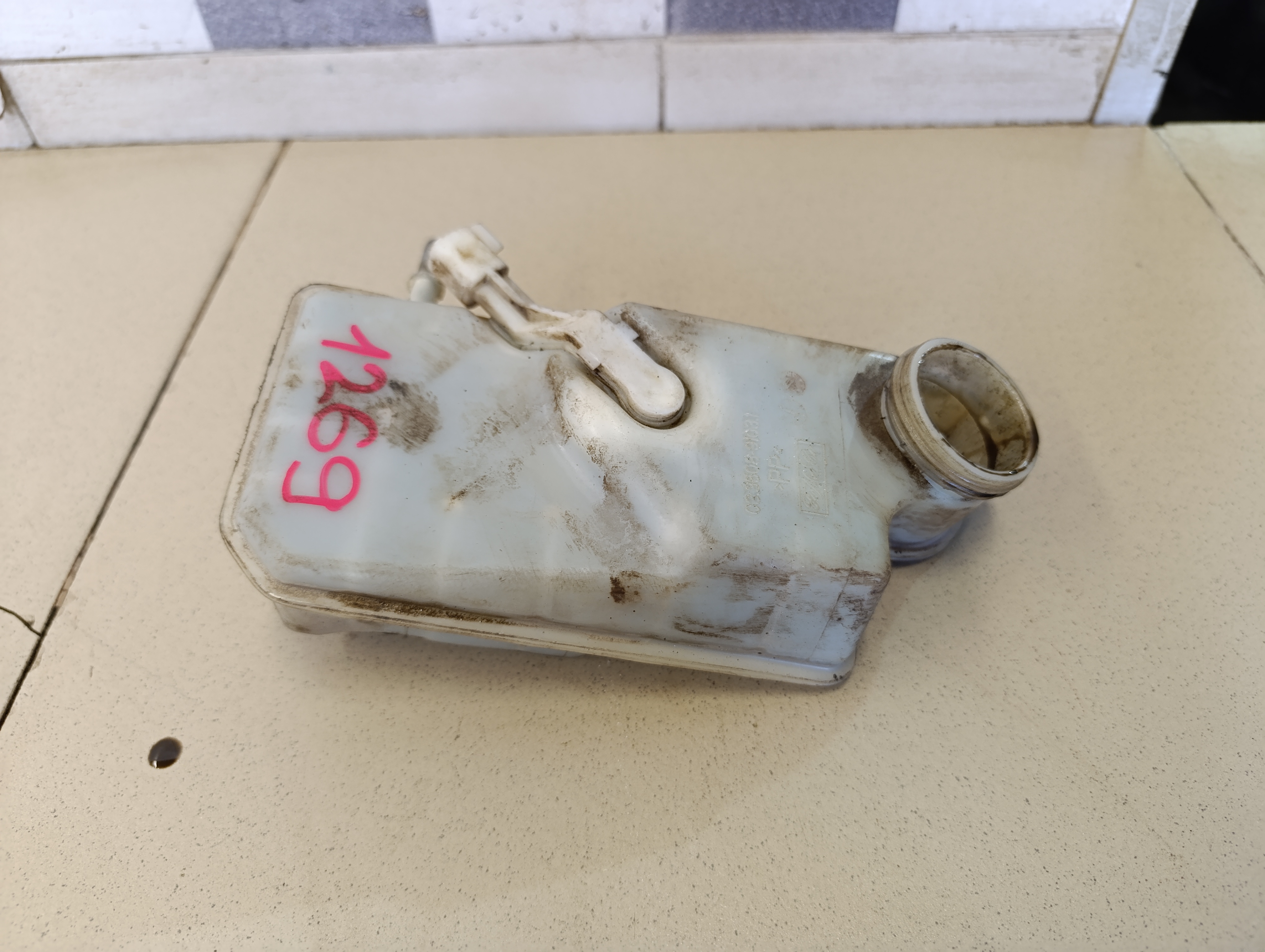 Бачок главного тормозного цилиндра FORD Focus II 2005-2008