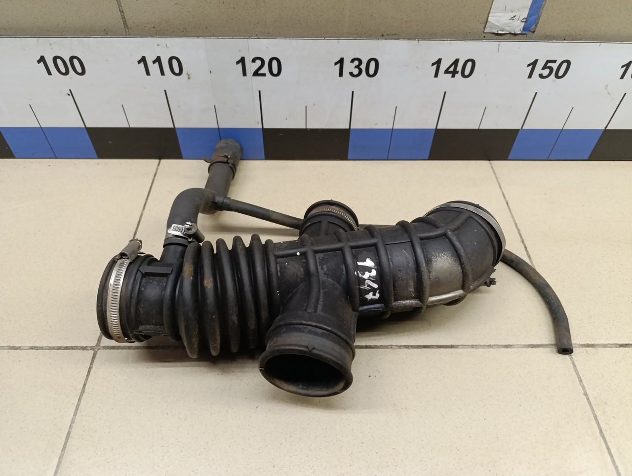 Патрубок воздушного фильтра