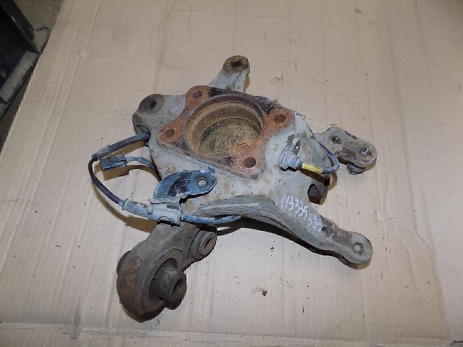 Кулак поворотный задний правый KIA Ceed 2007- 2012