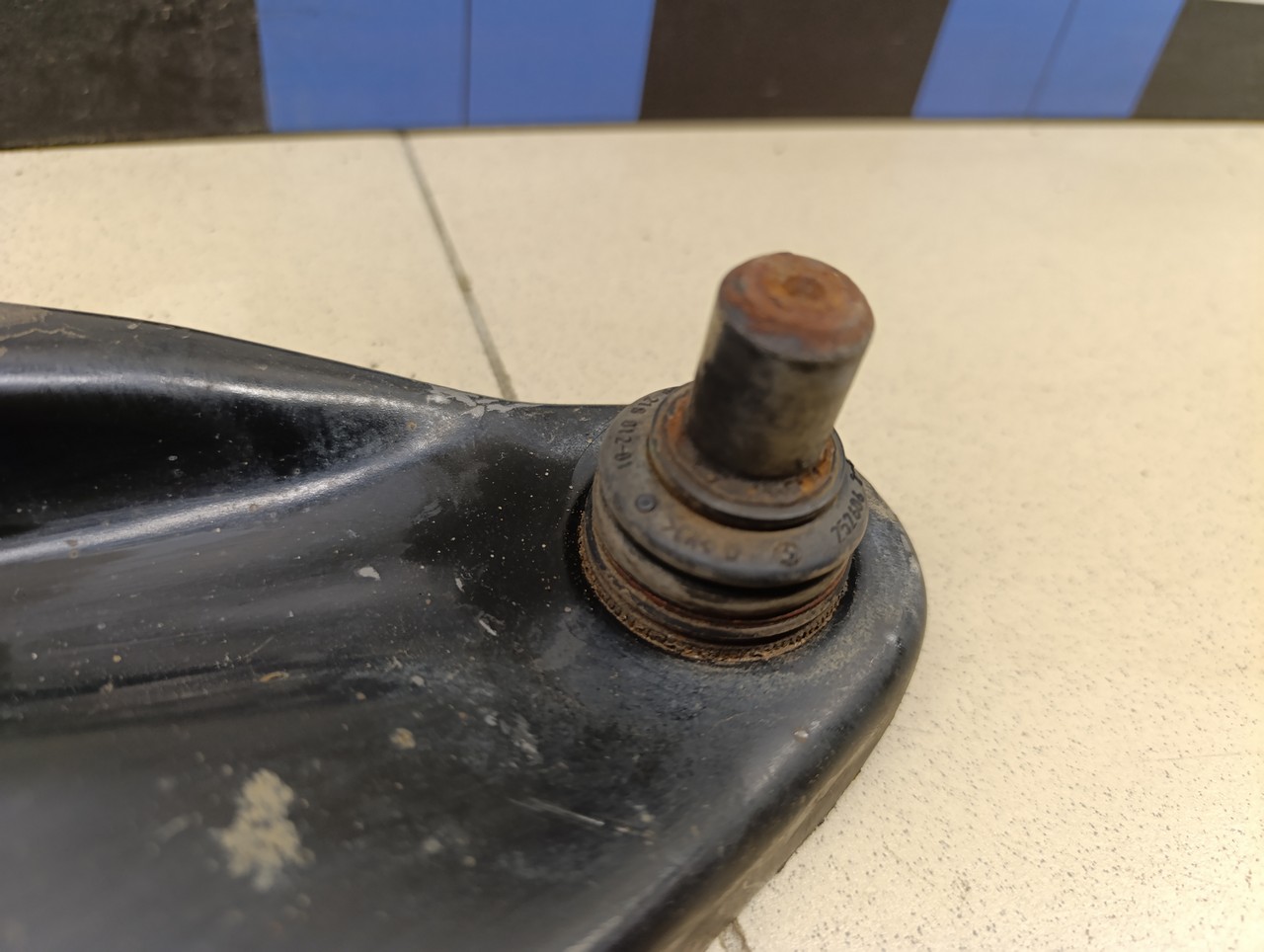 Рычаг передний правый — фото 2