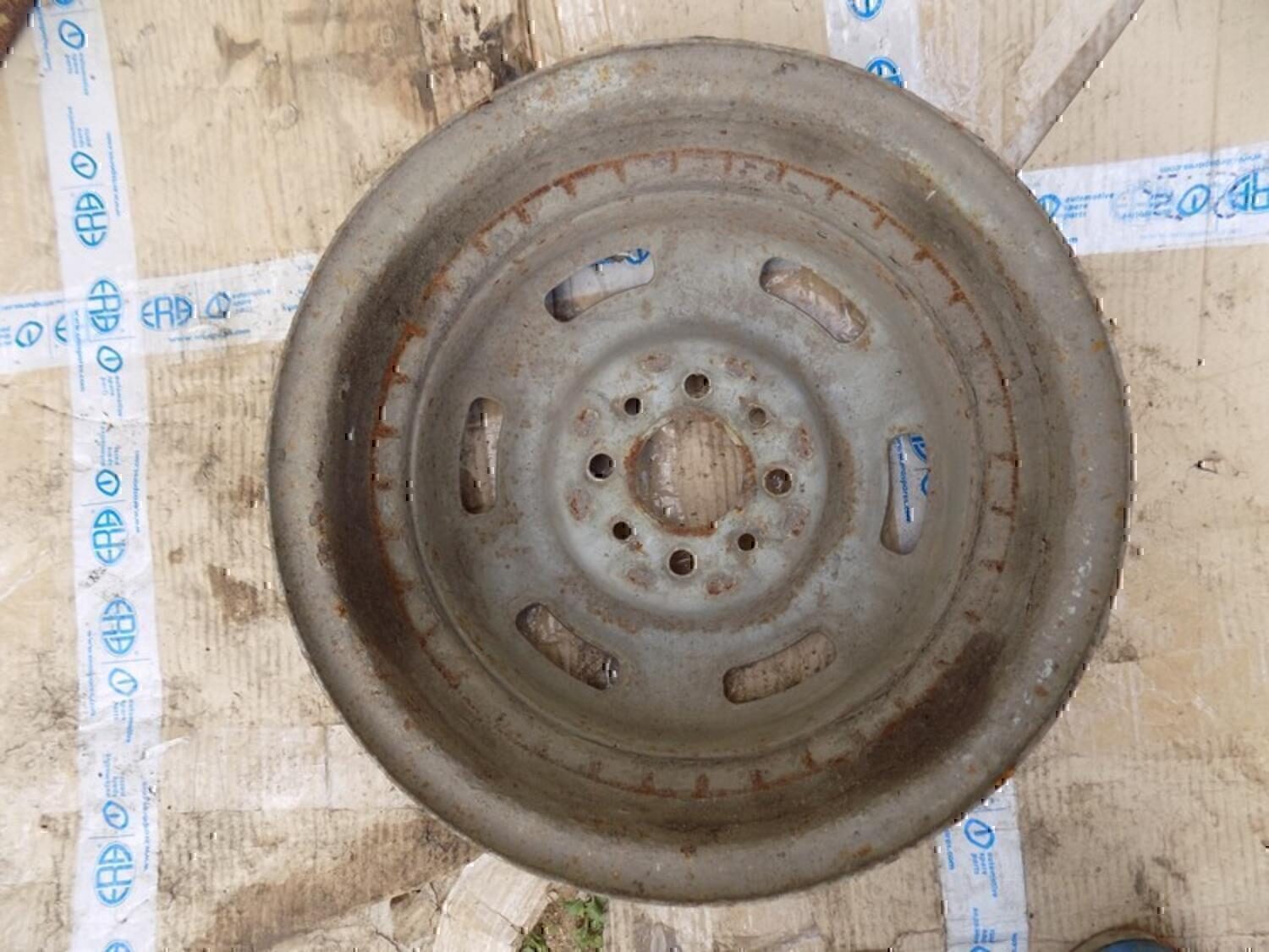 R13