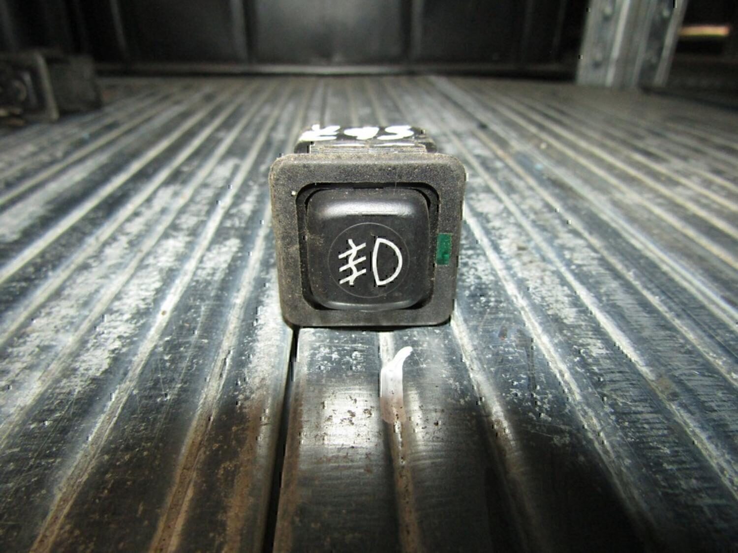 Кнопка противотуманки VAZ Lada 2108,09,99