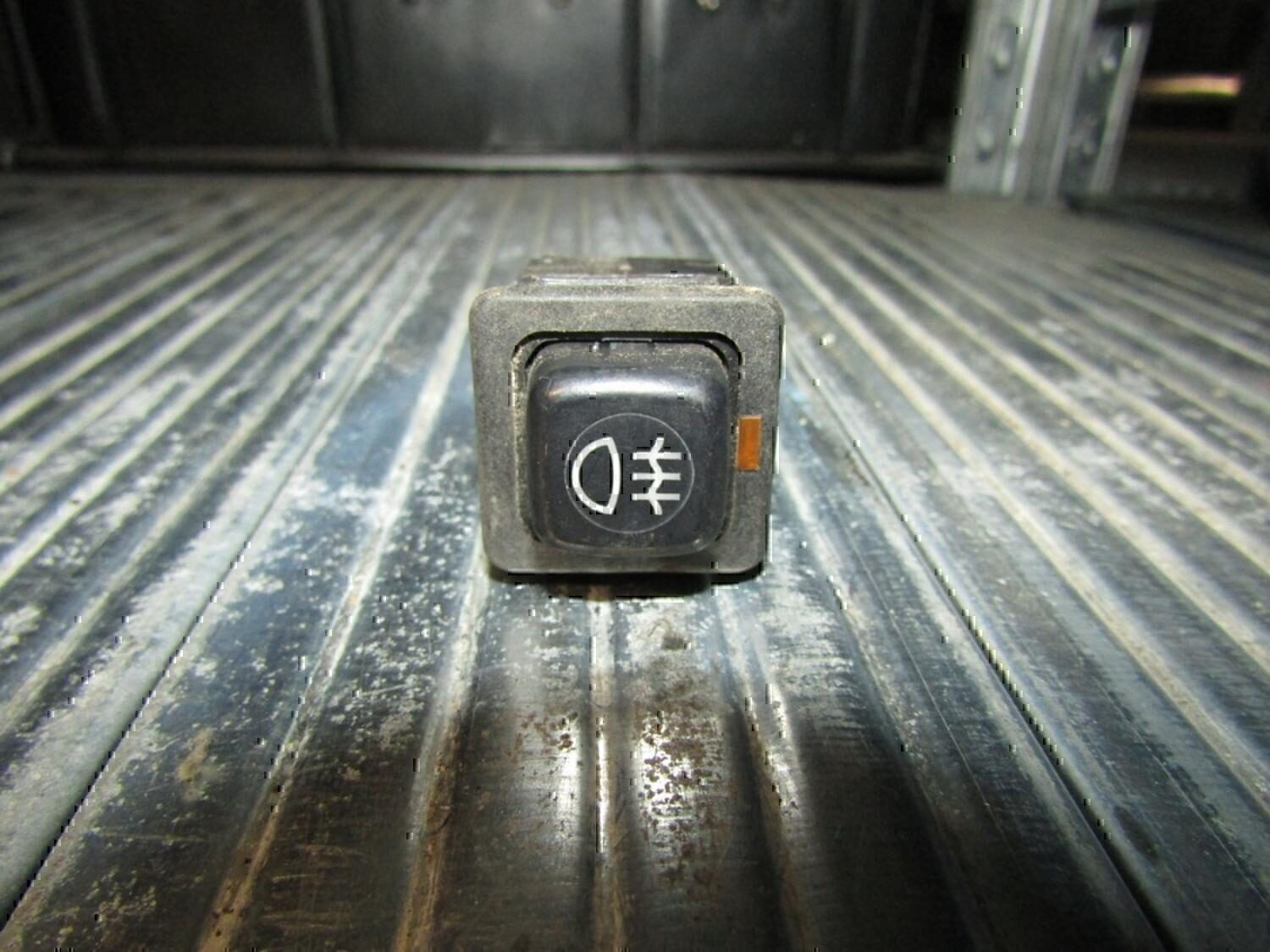 Кнопка противотуманки VAZ Lada 2108,09,99