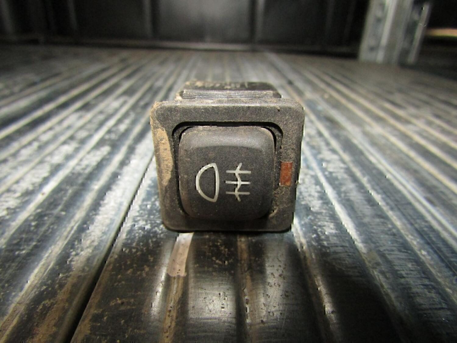 Кнопка противотуманки VAZ Lada 2108,09,99