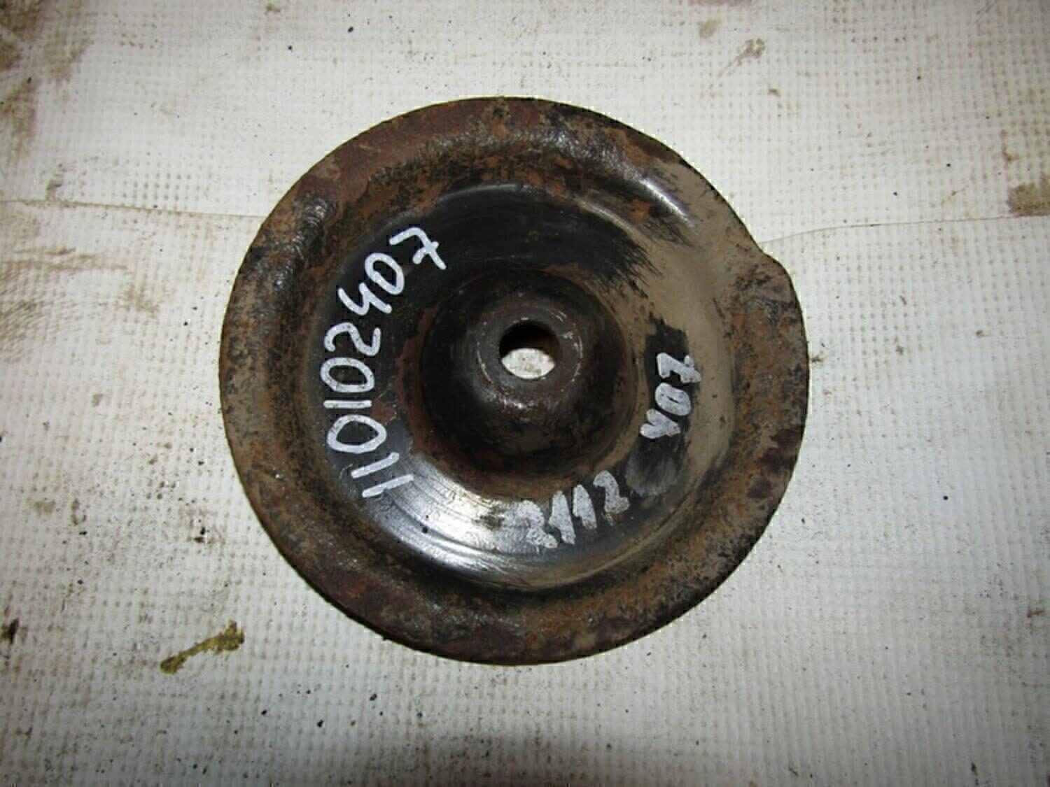 Опора передней пружины верхняя VAZ Lada 2110