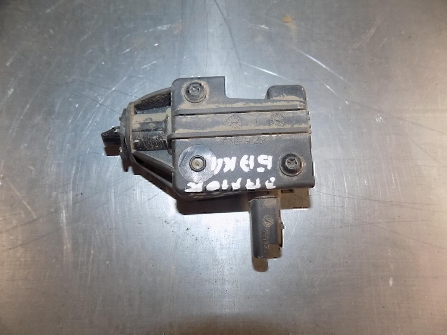 Активатор замка крышки бензобака CITROEN C4 II 2011>