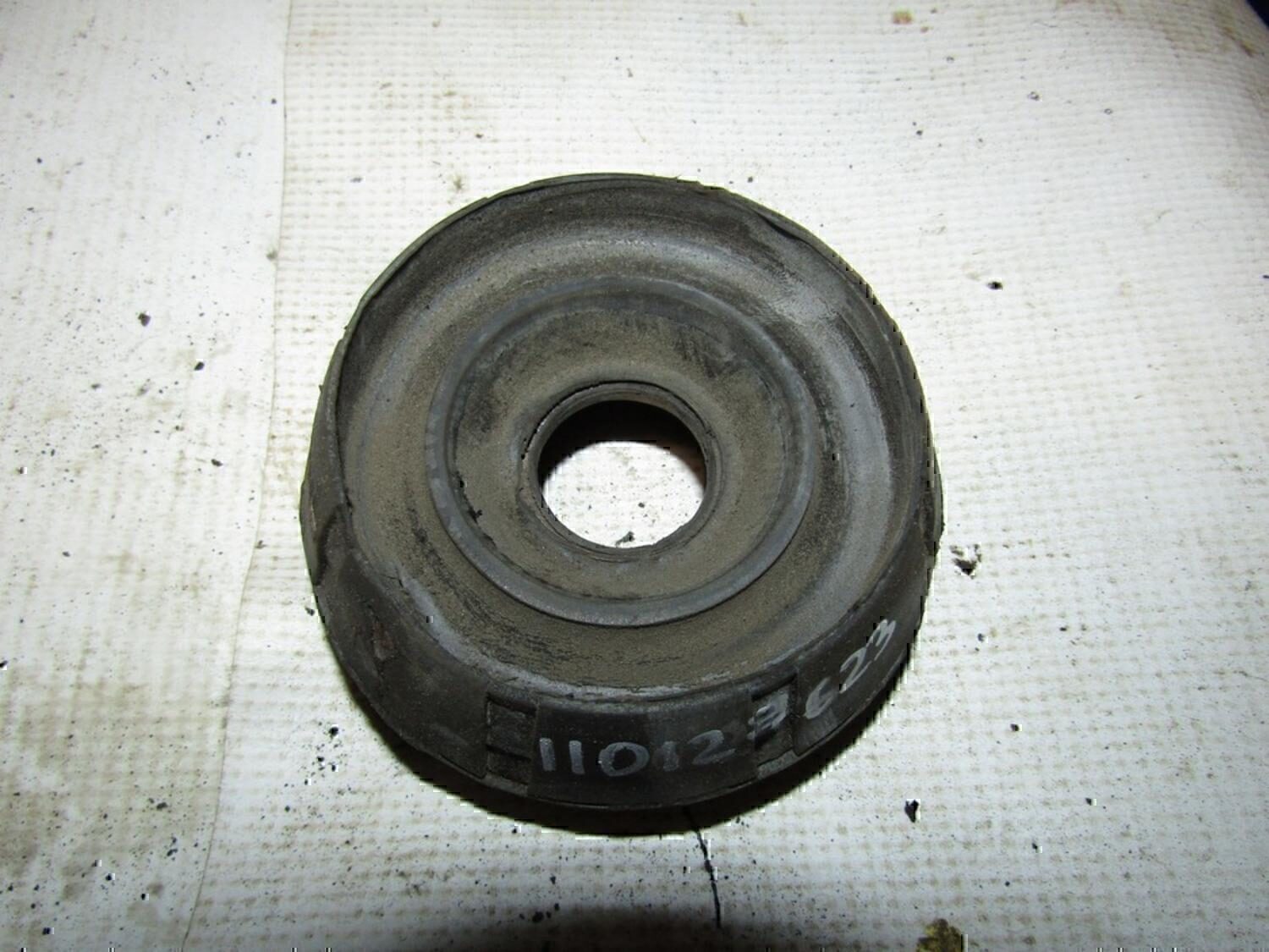 Опора переднего амортизатора RENAULT Duster 2012>