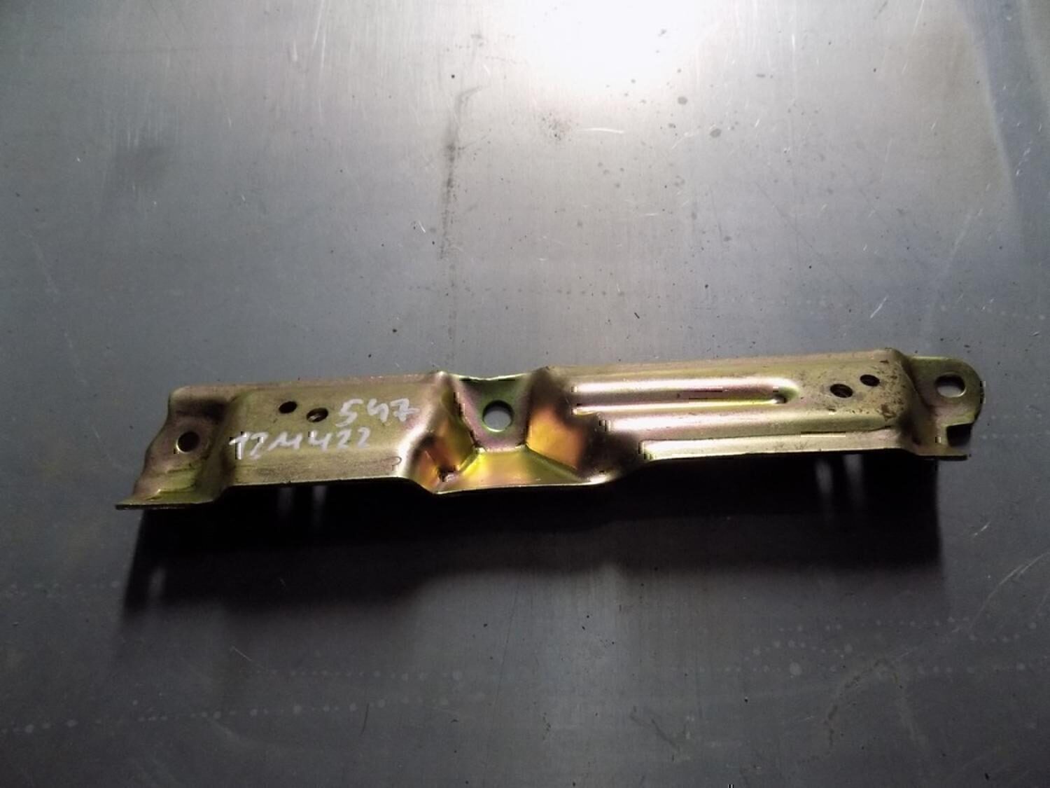 Кронштейн (сопут. товар) GEELY MK Cross 2011>