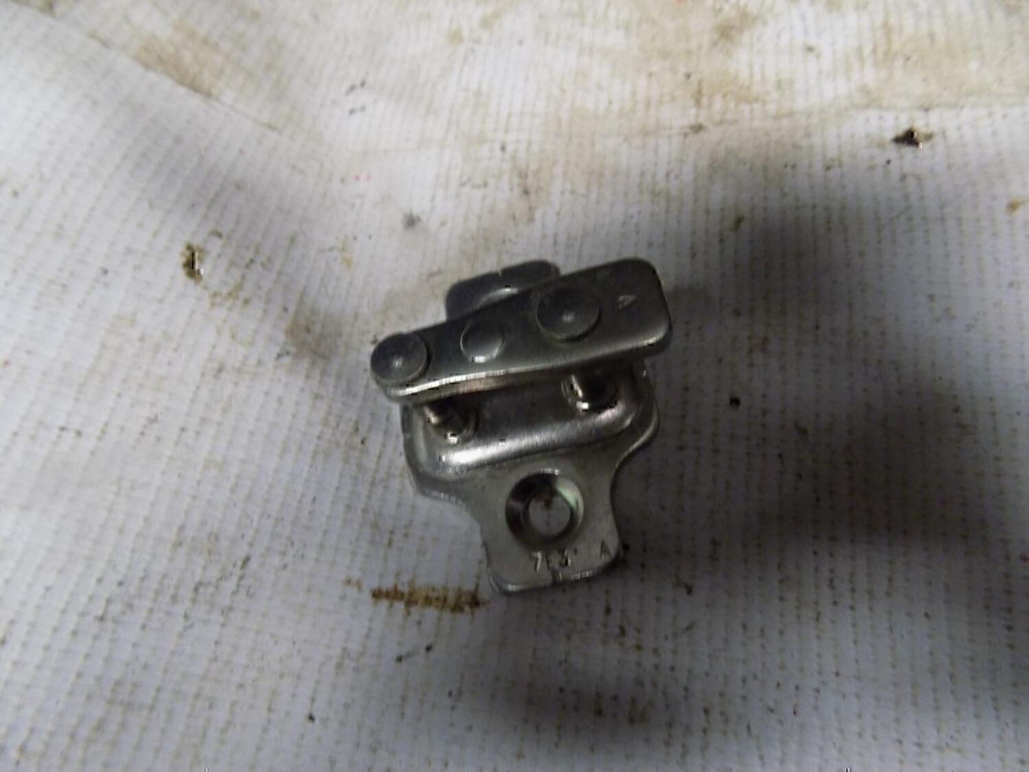 Ответная часть замка двери Chevrolet Aveo (T200) 2003-2008