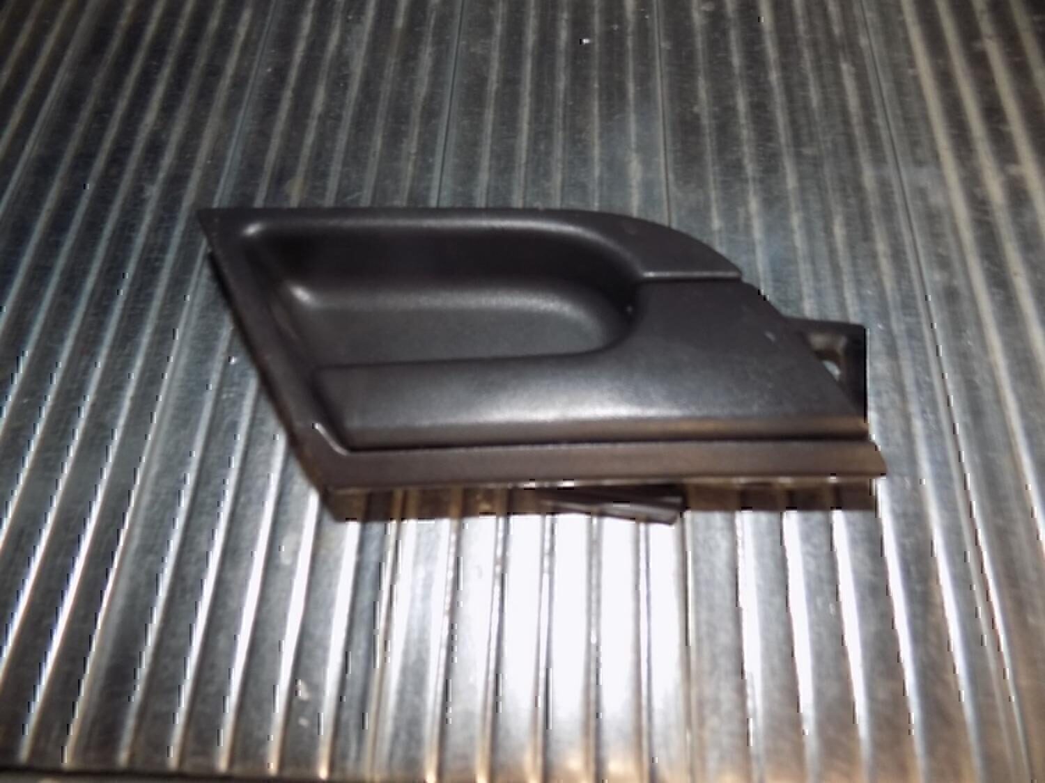 Ручка двери внутренняя правая Chevrolet Aveo (T250) 2005-2011