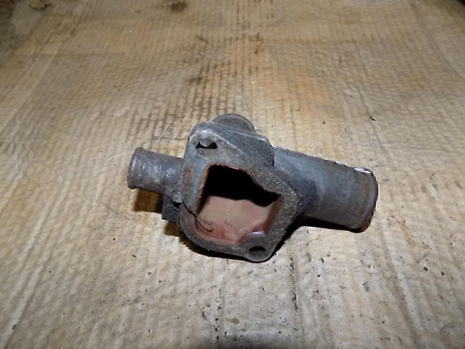 Фланец двигателя системы охлаждения — фото 2