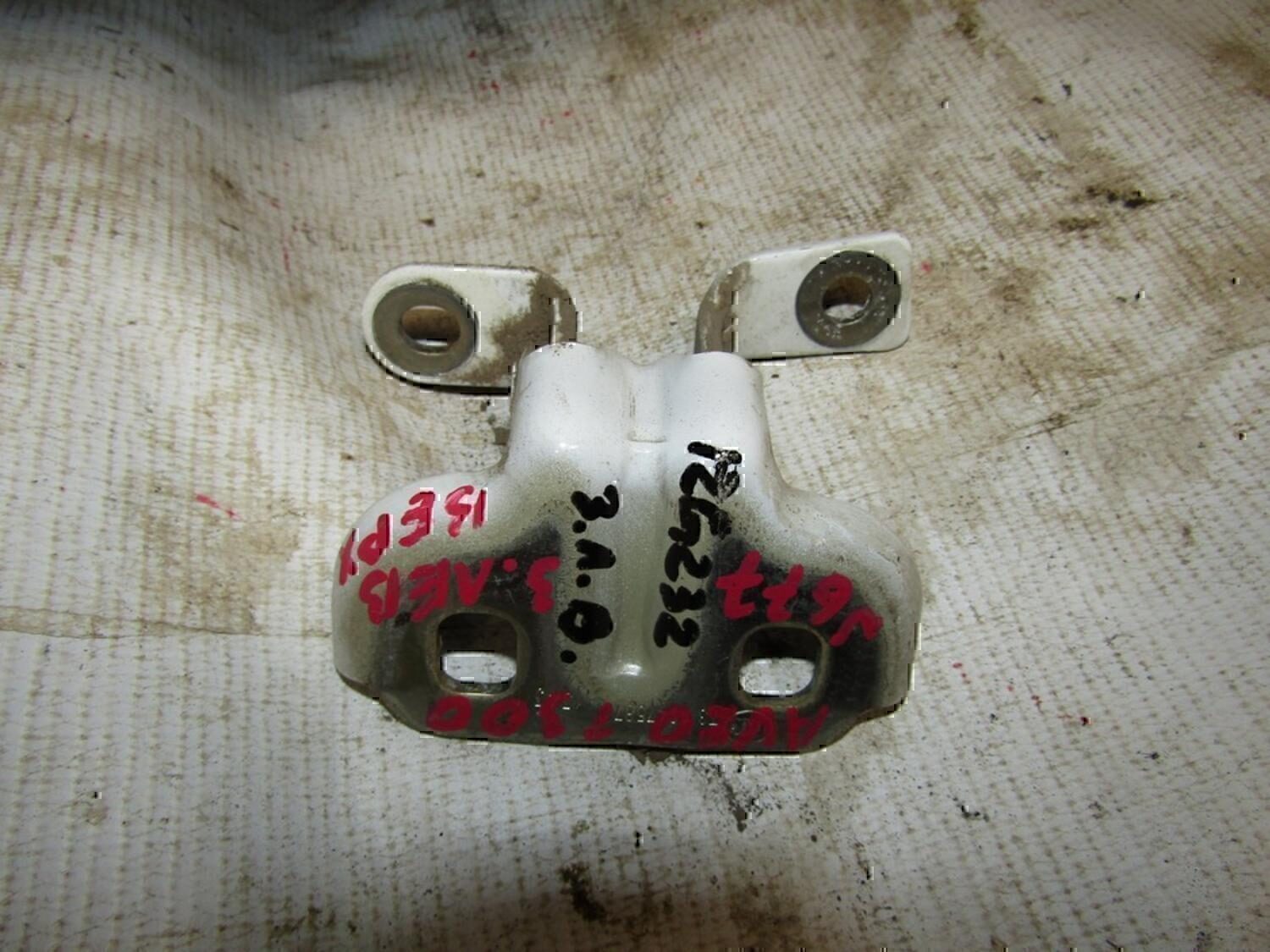 Петля двери задней Chevrolet Aveo (T300) 2011>